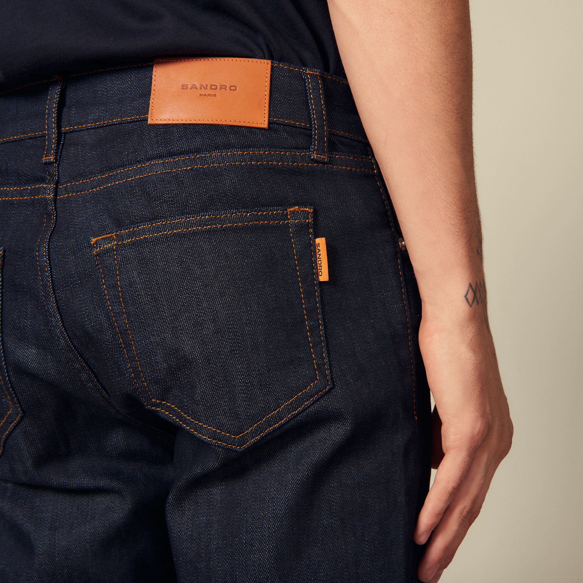 Vaquero en bruto de corte skinny