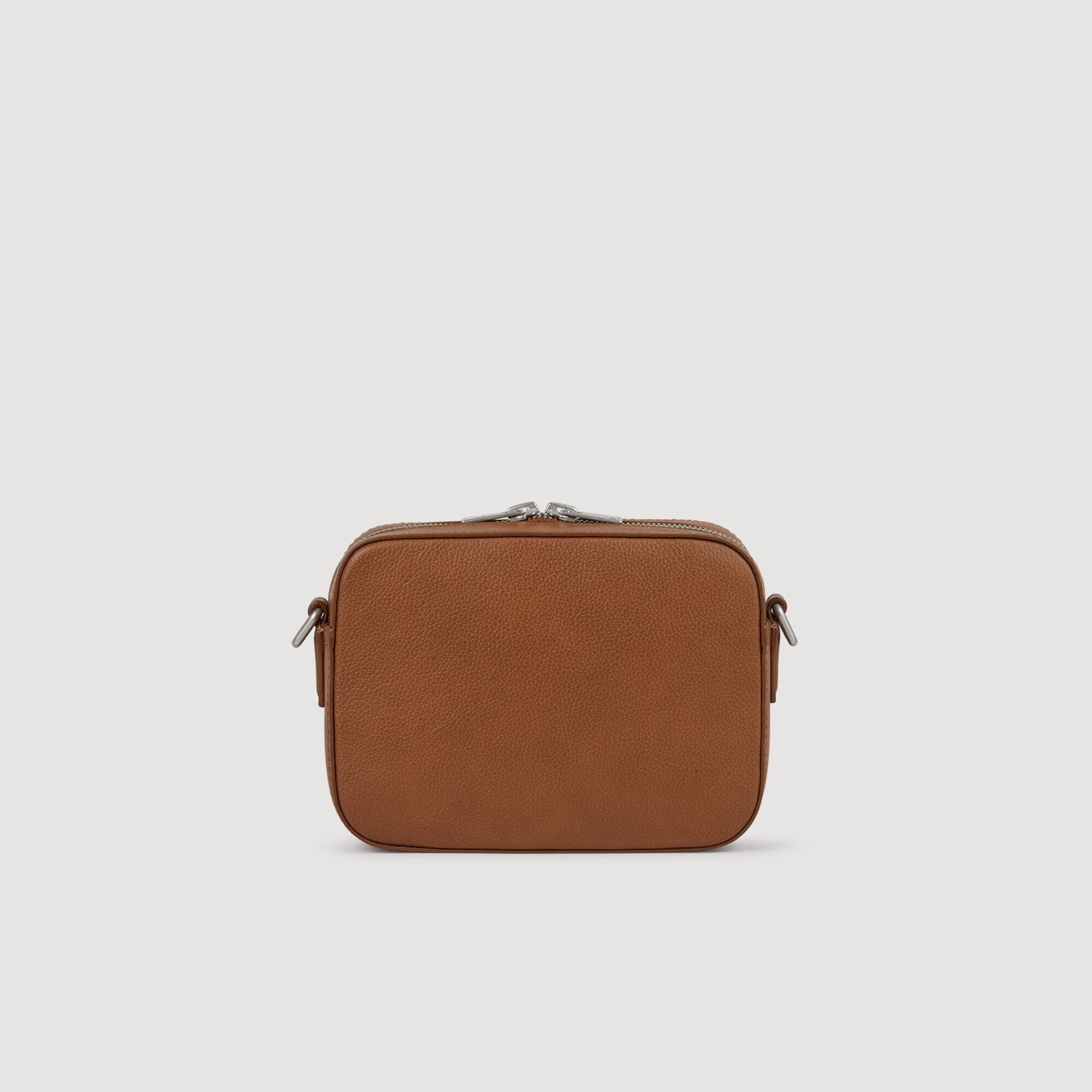 Bolso pequeño de cuero granulado