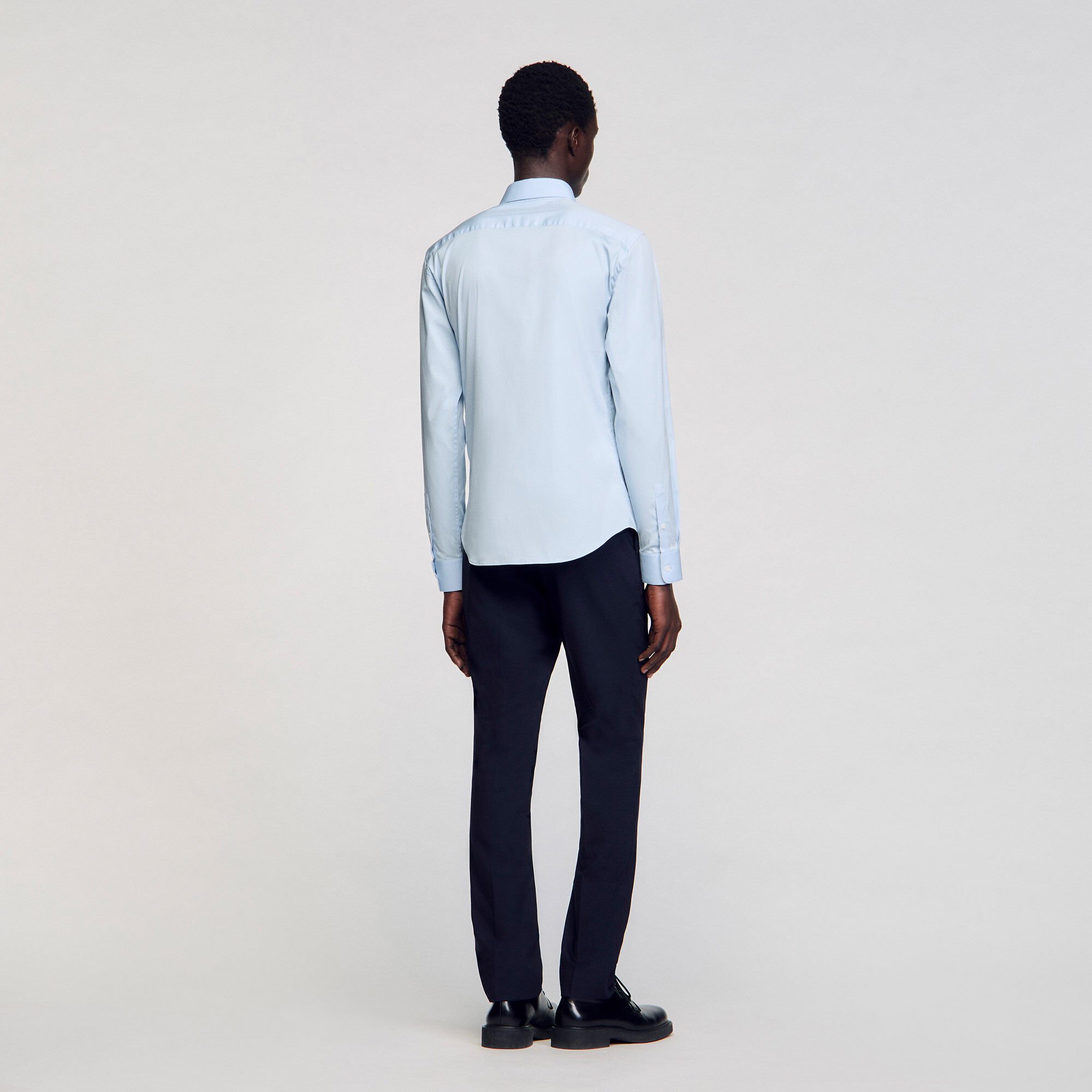 Camisa ajustada de algodón stretch