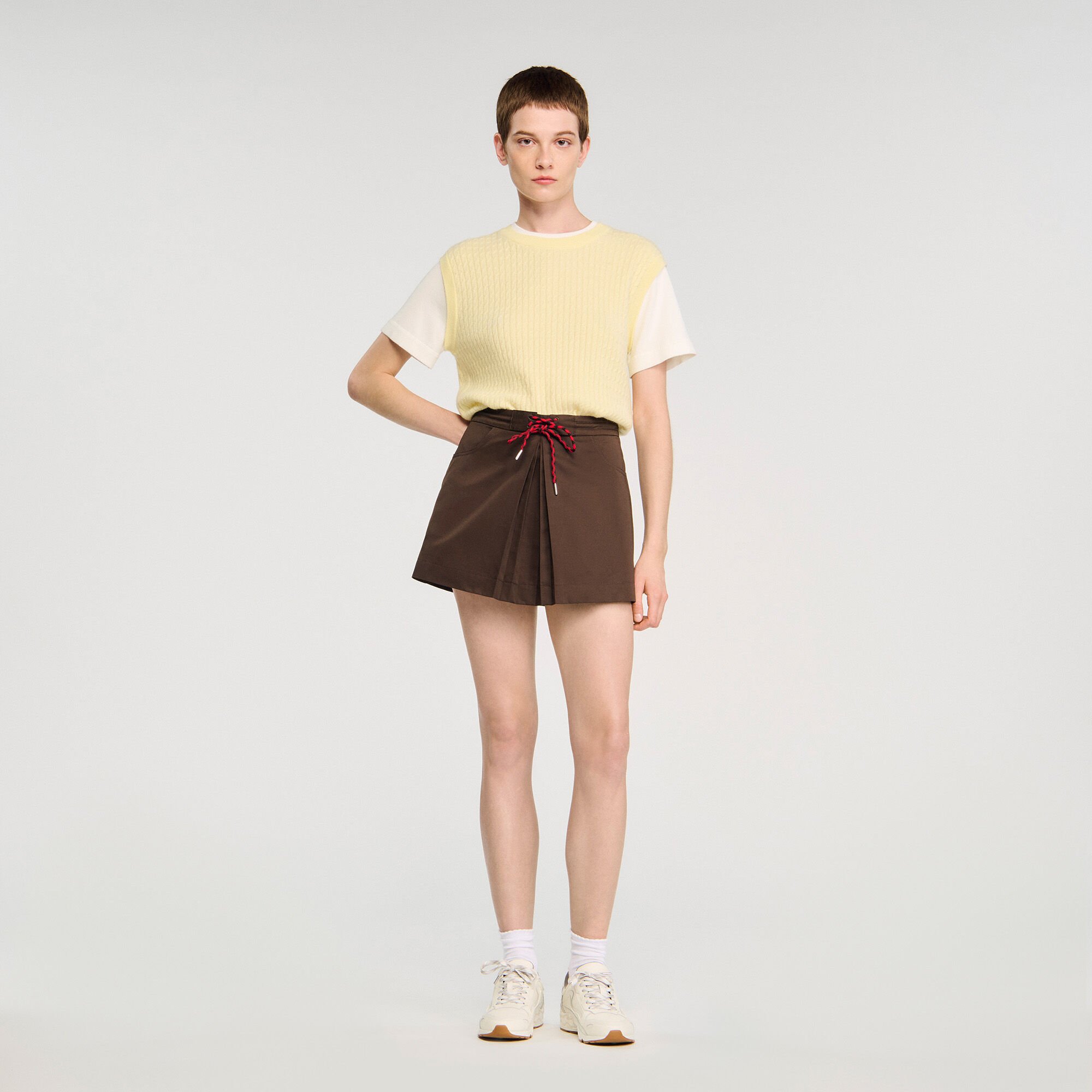 Falda pantalón con pliegue