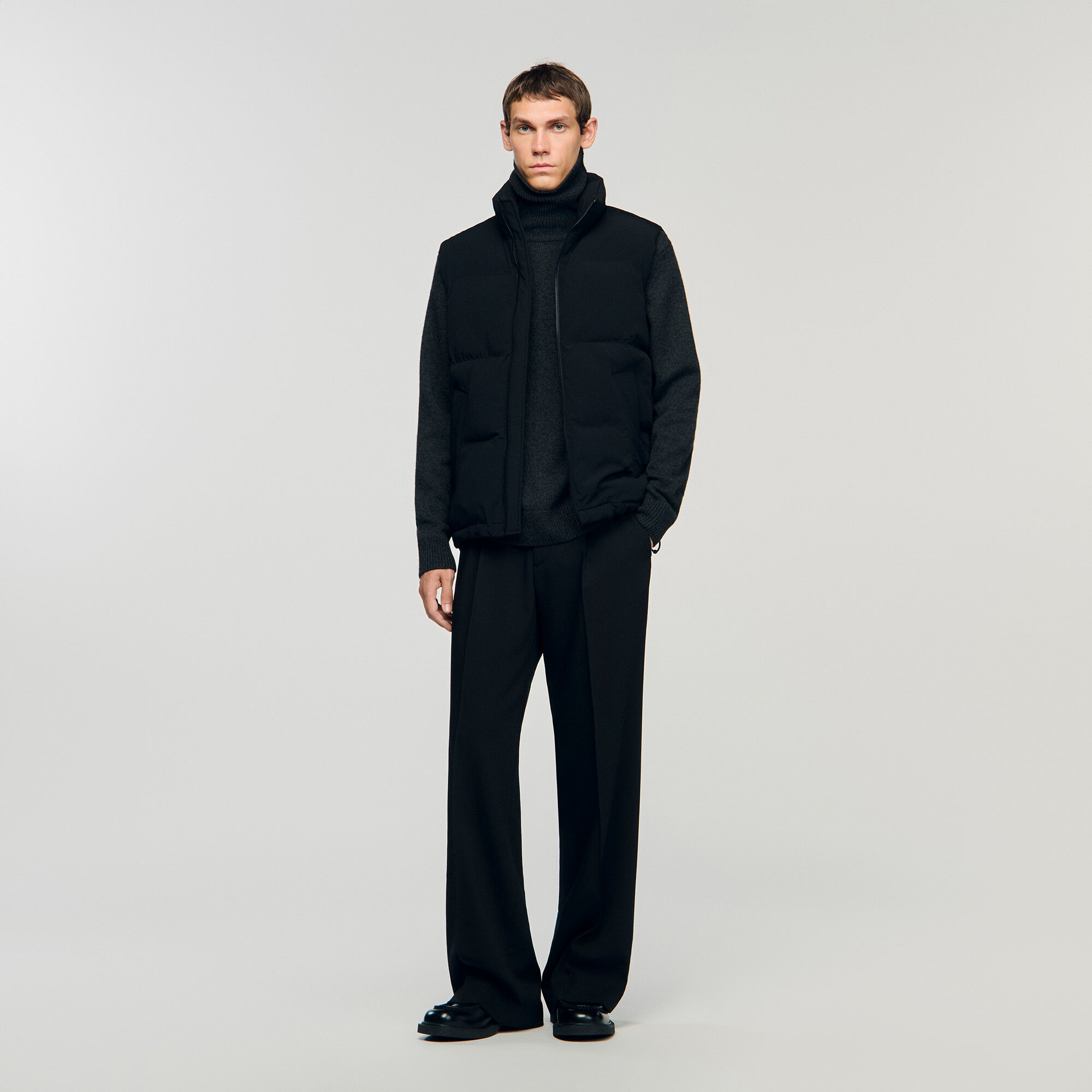Anorak sin mangas de tejido técnico