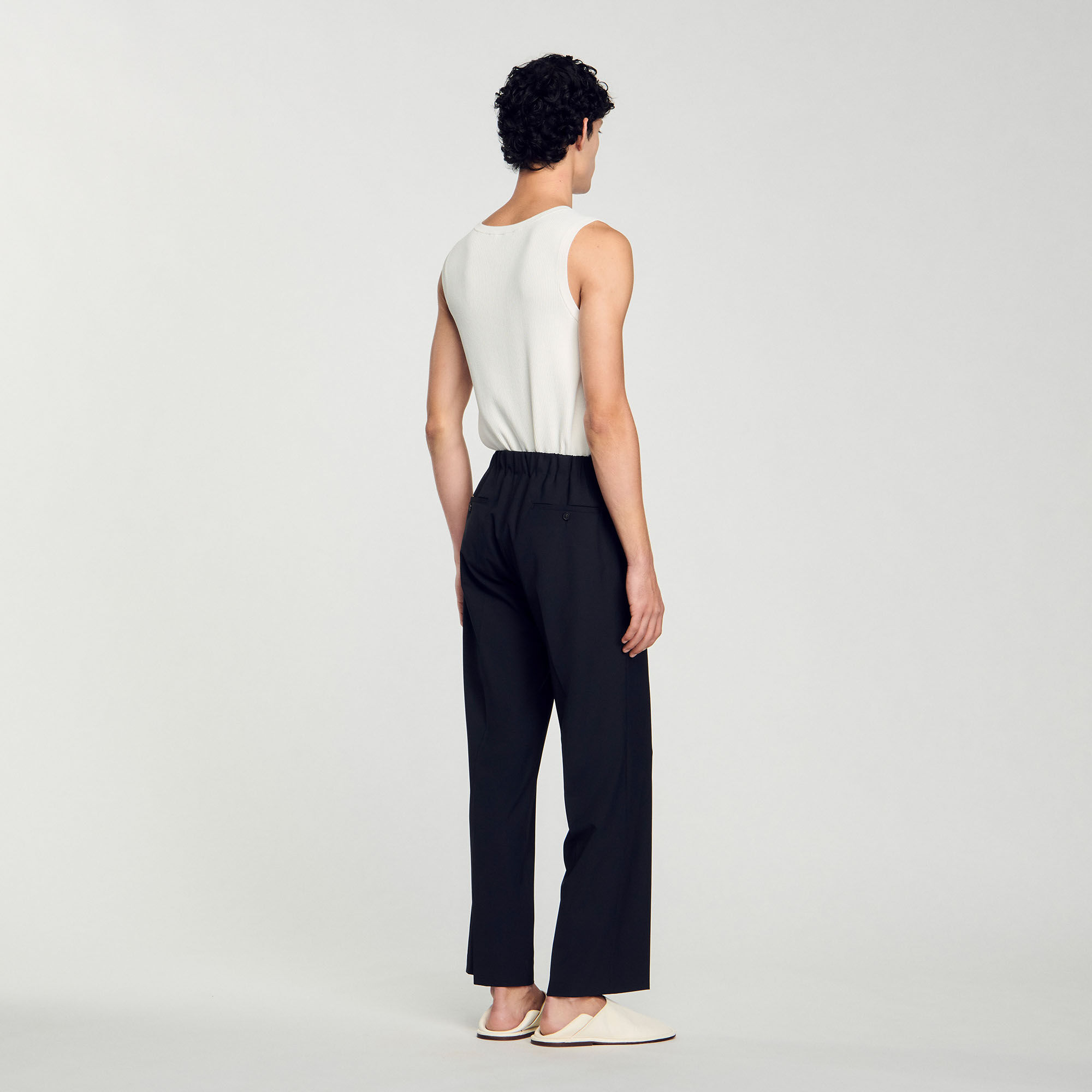 Pantalón ancho