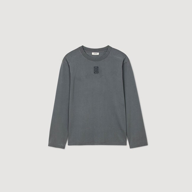 Camiseta con bordado