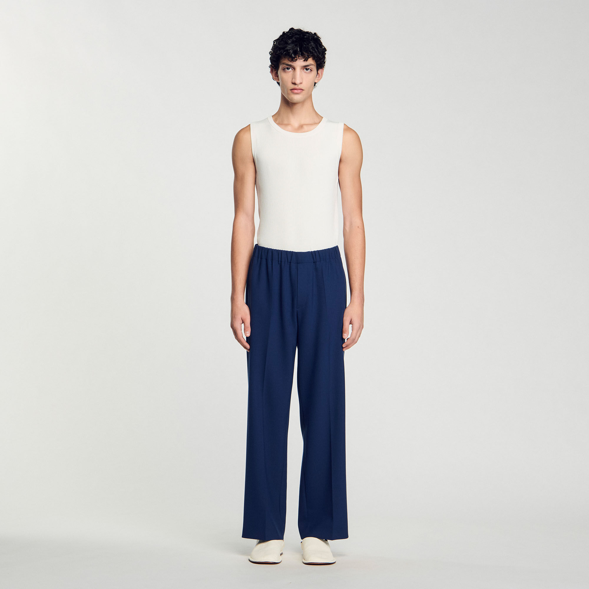 Pantalón ancho