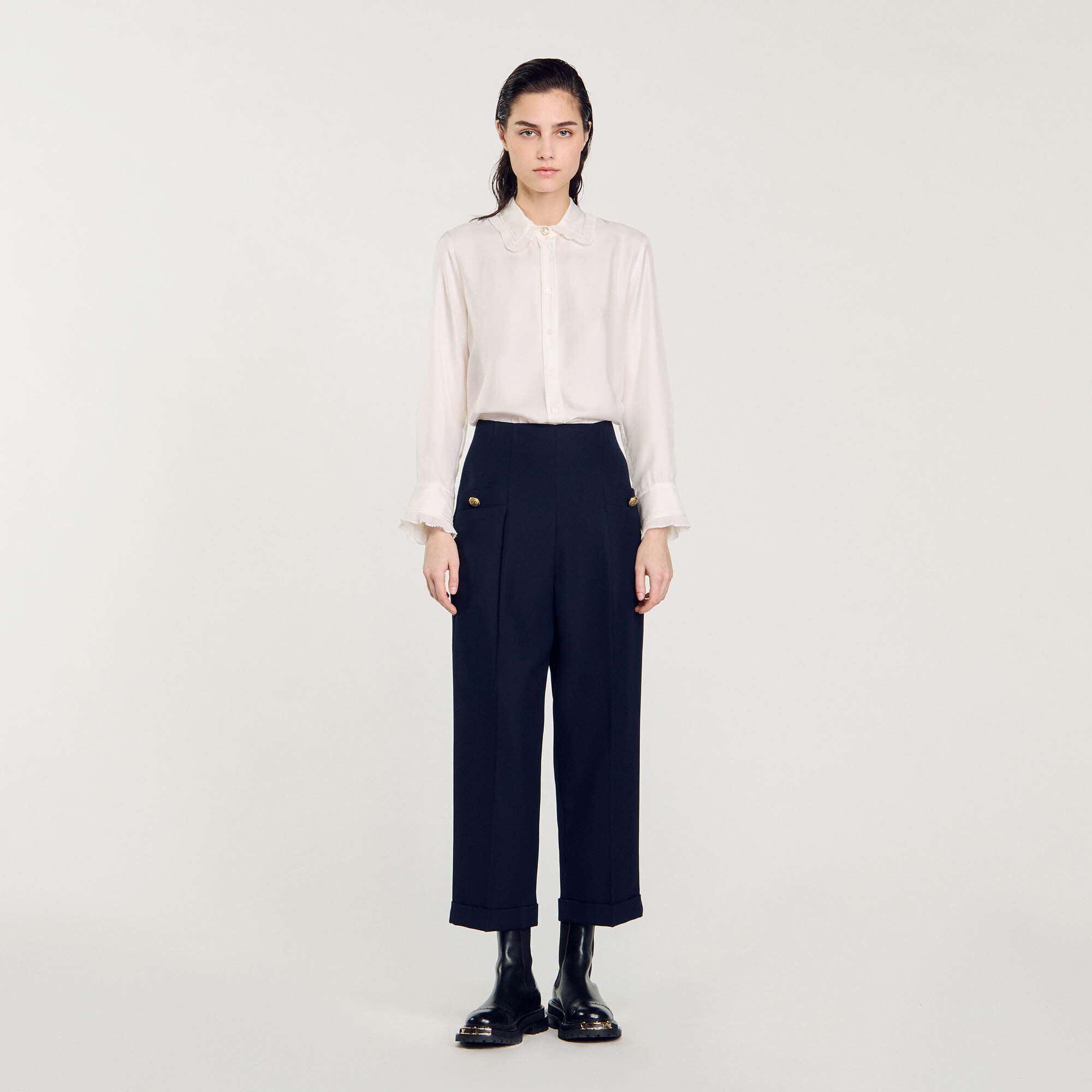 Pantalón de corte ancho