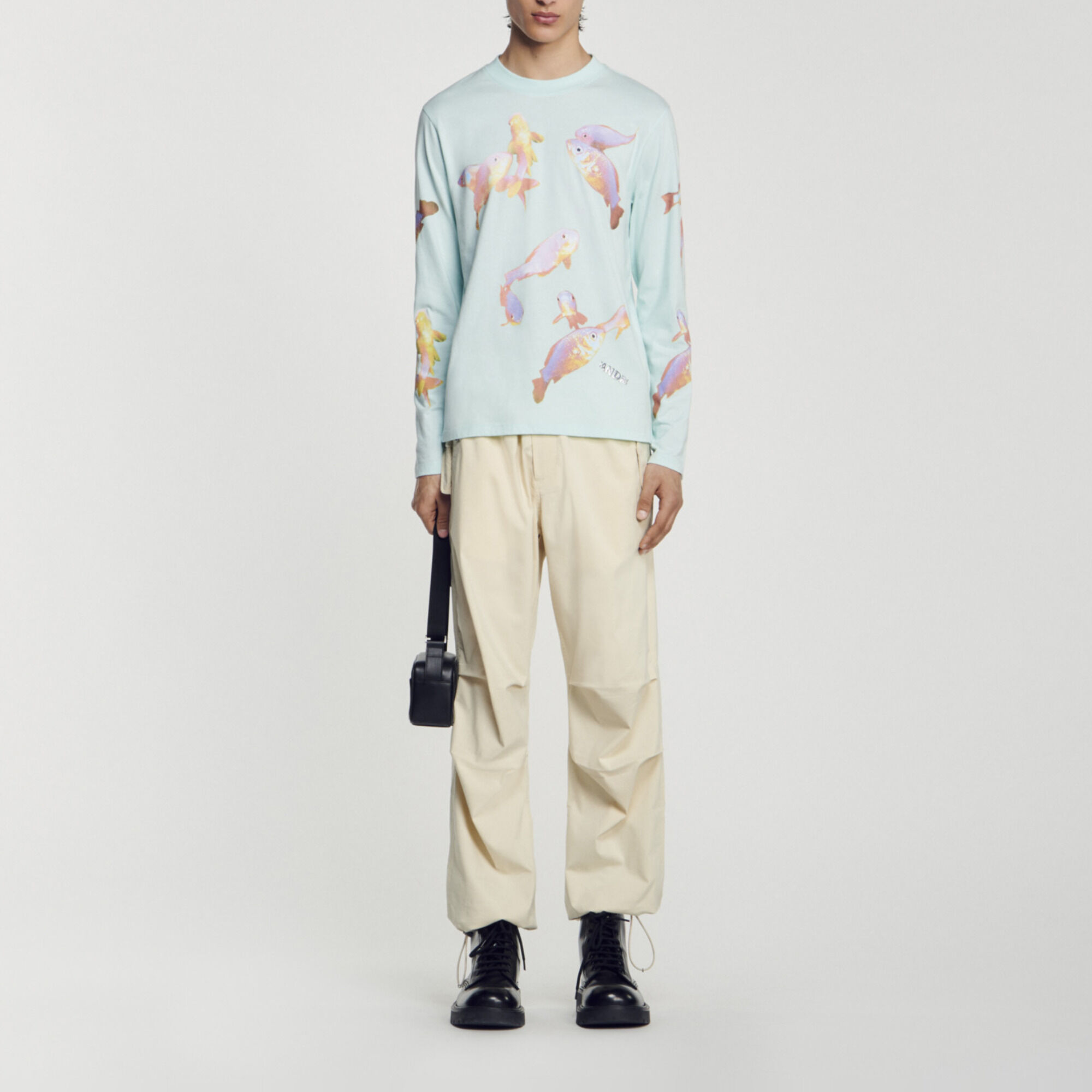 Camiseta con estampado de peces