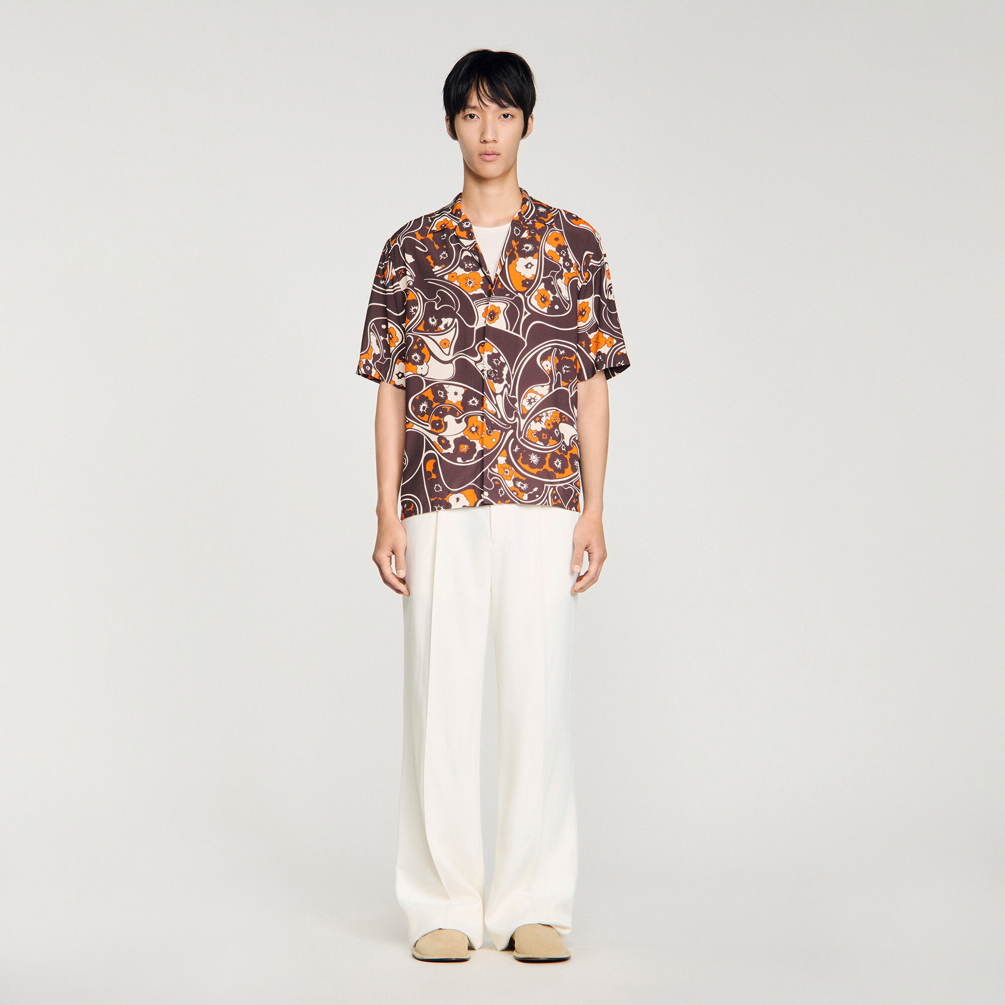 Camisa estampada cuello italiano