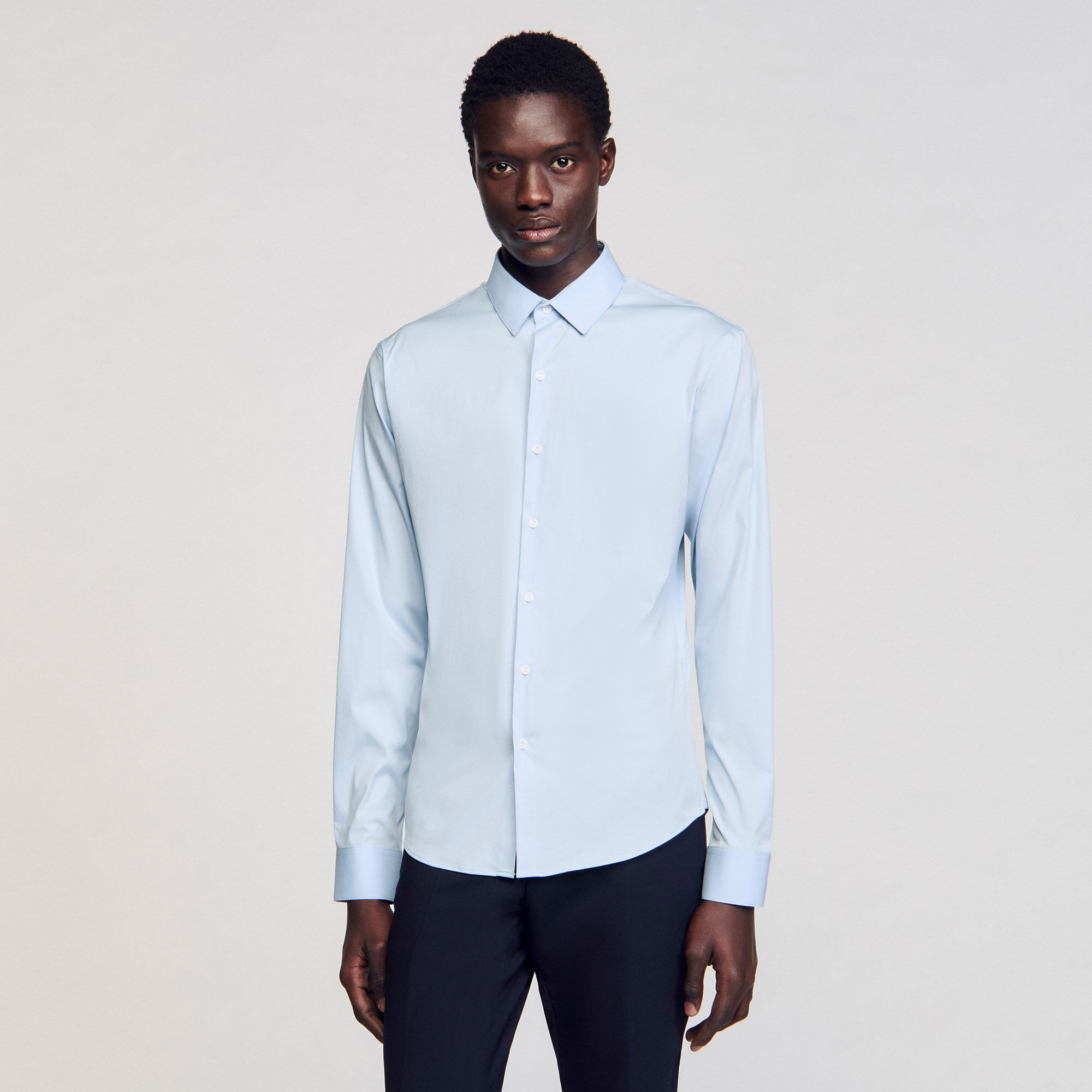 Camisa ajustada de algodón stretch