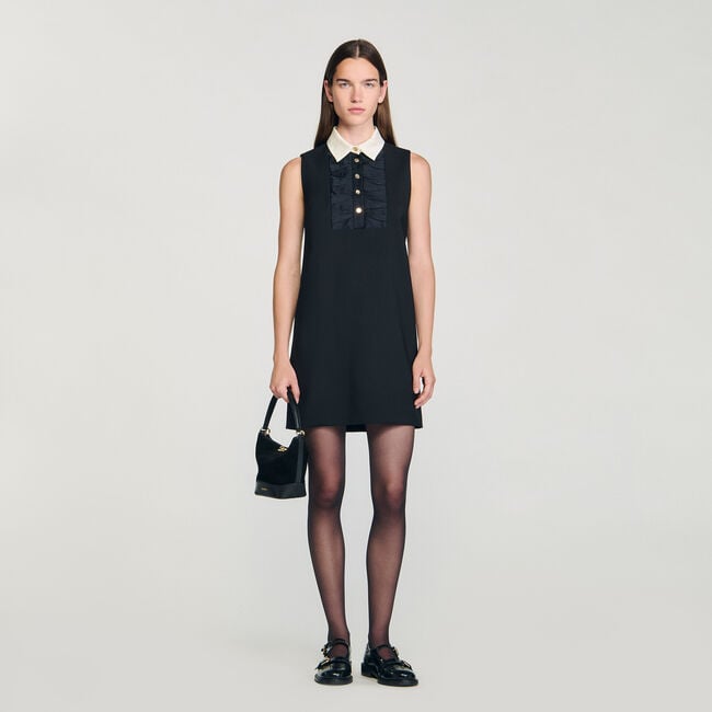 Vestido corto de cuello contrastado