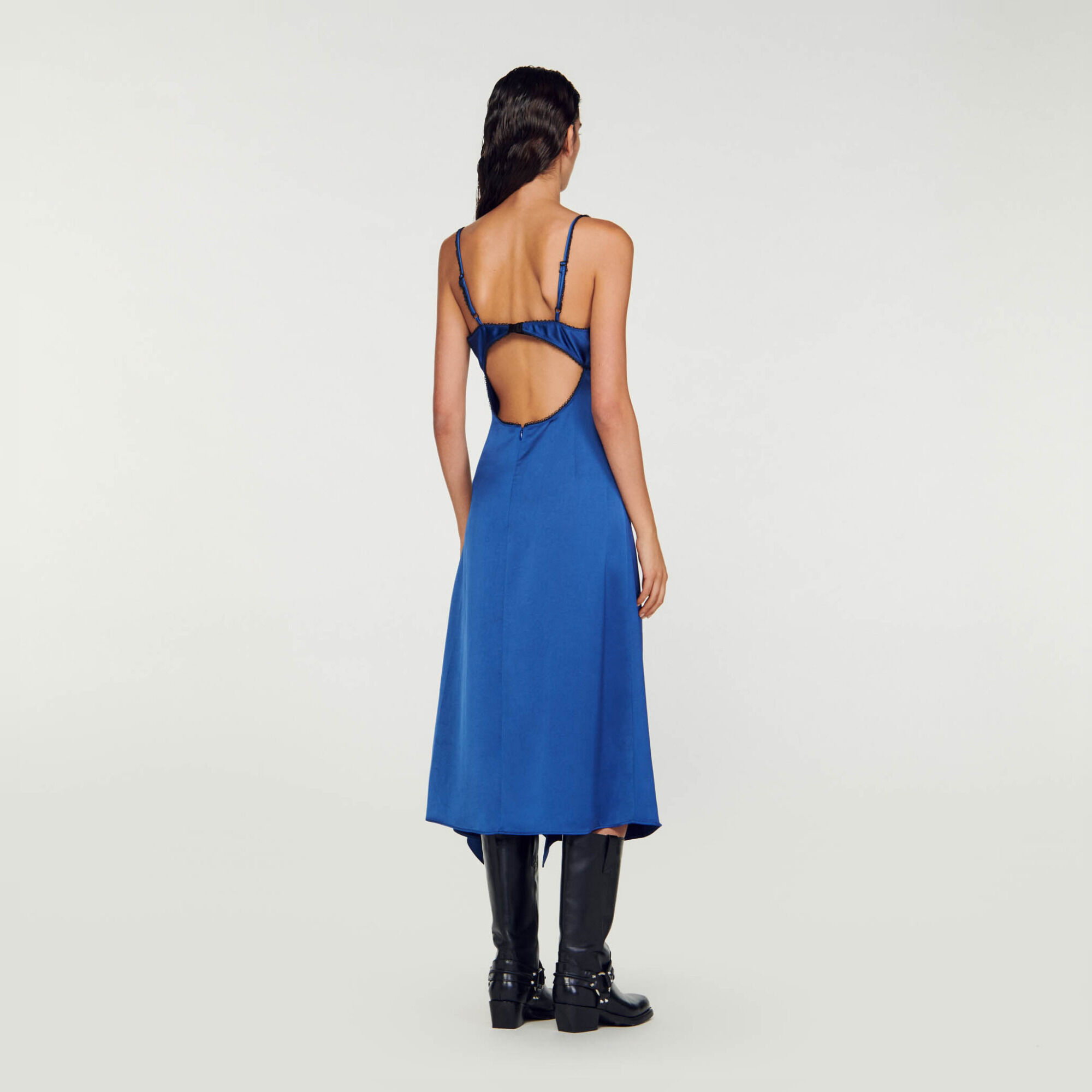 Vestido con tirantes