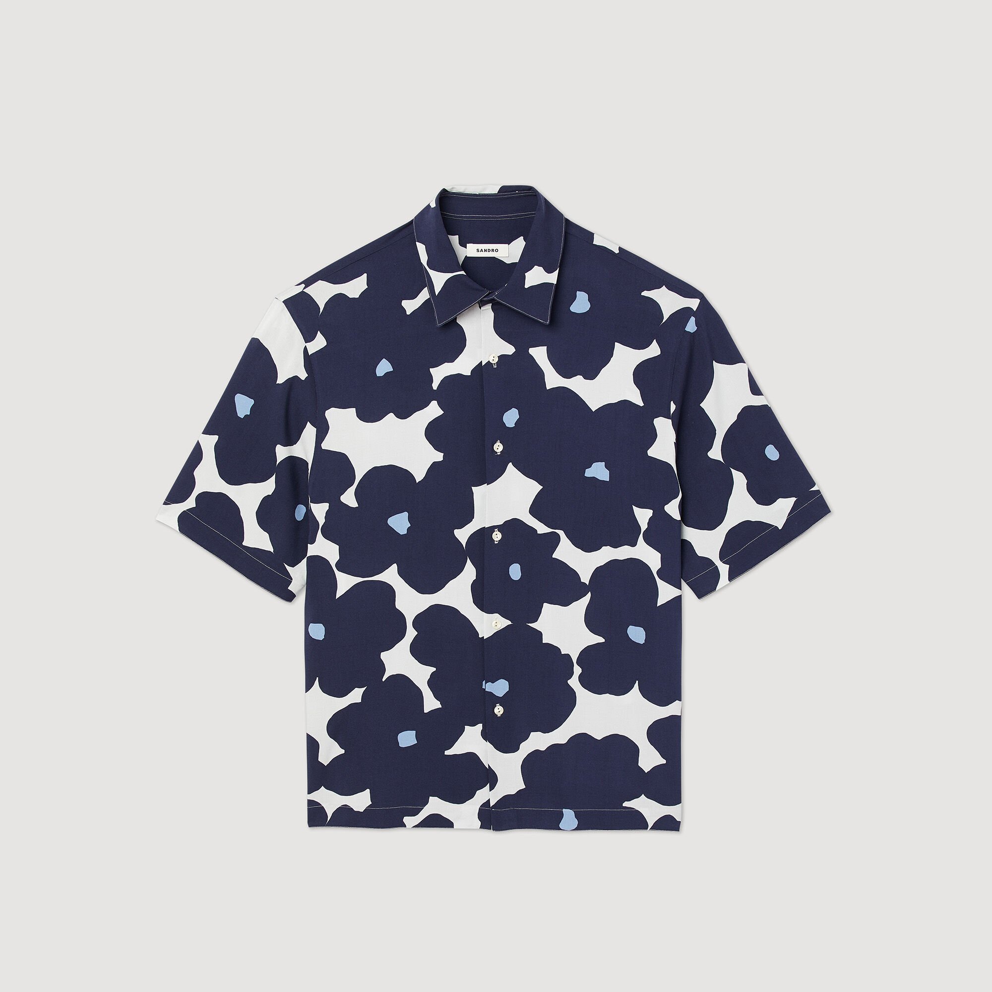 Camisa con estampado floral