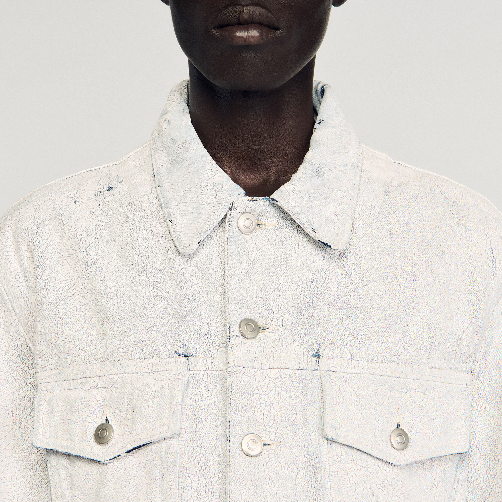 Chaqueta vaquera craquelada