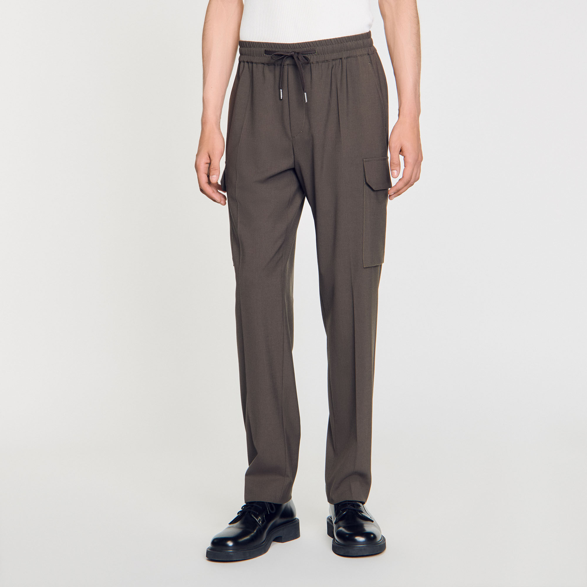 Pantalón cargo elástico