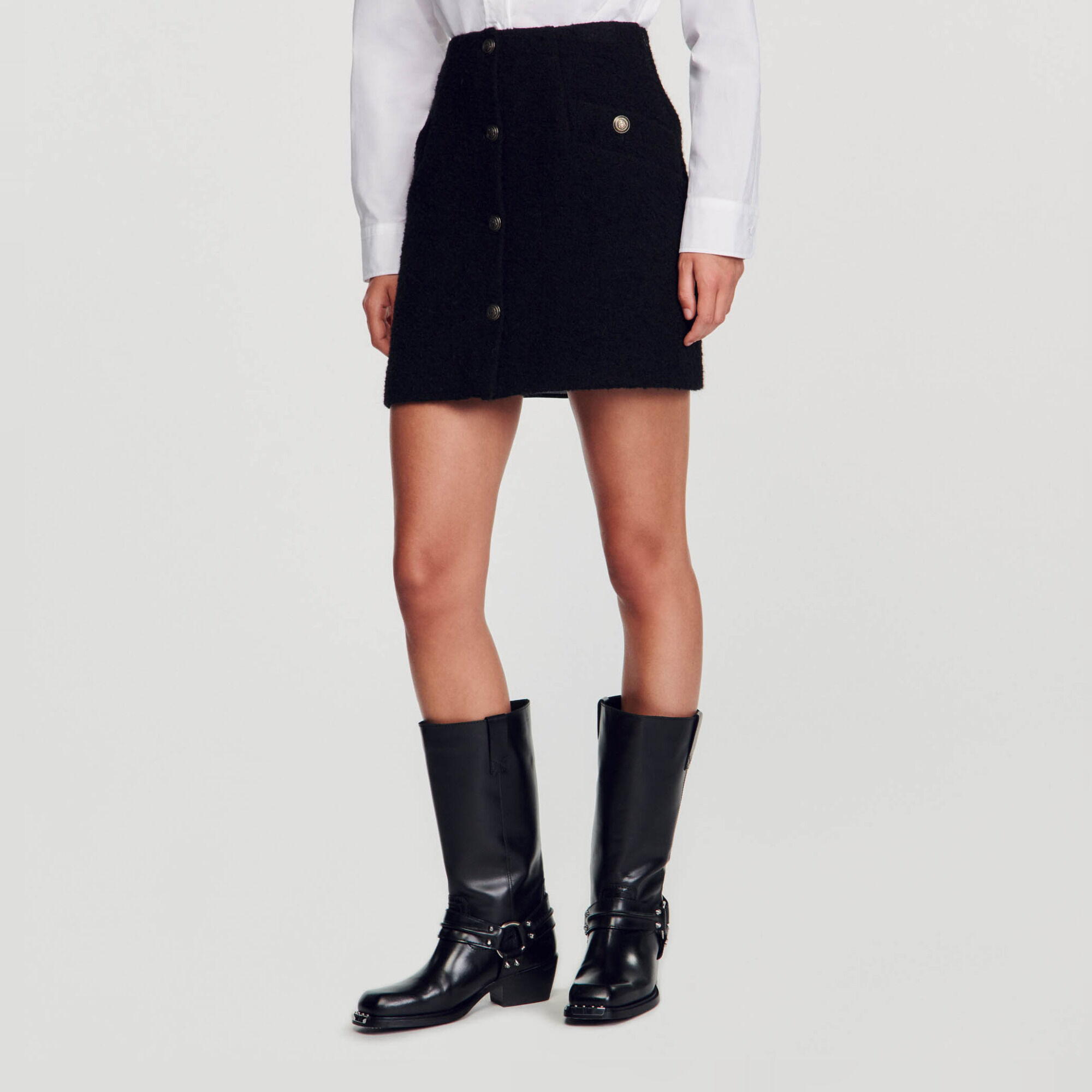 Falda corta con botones