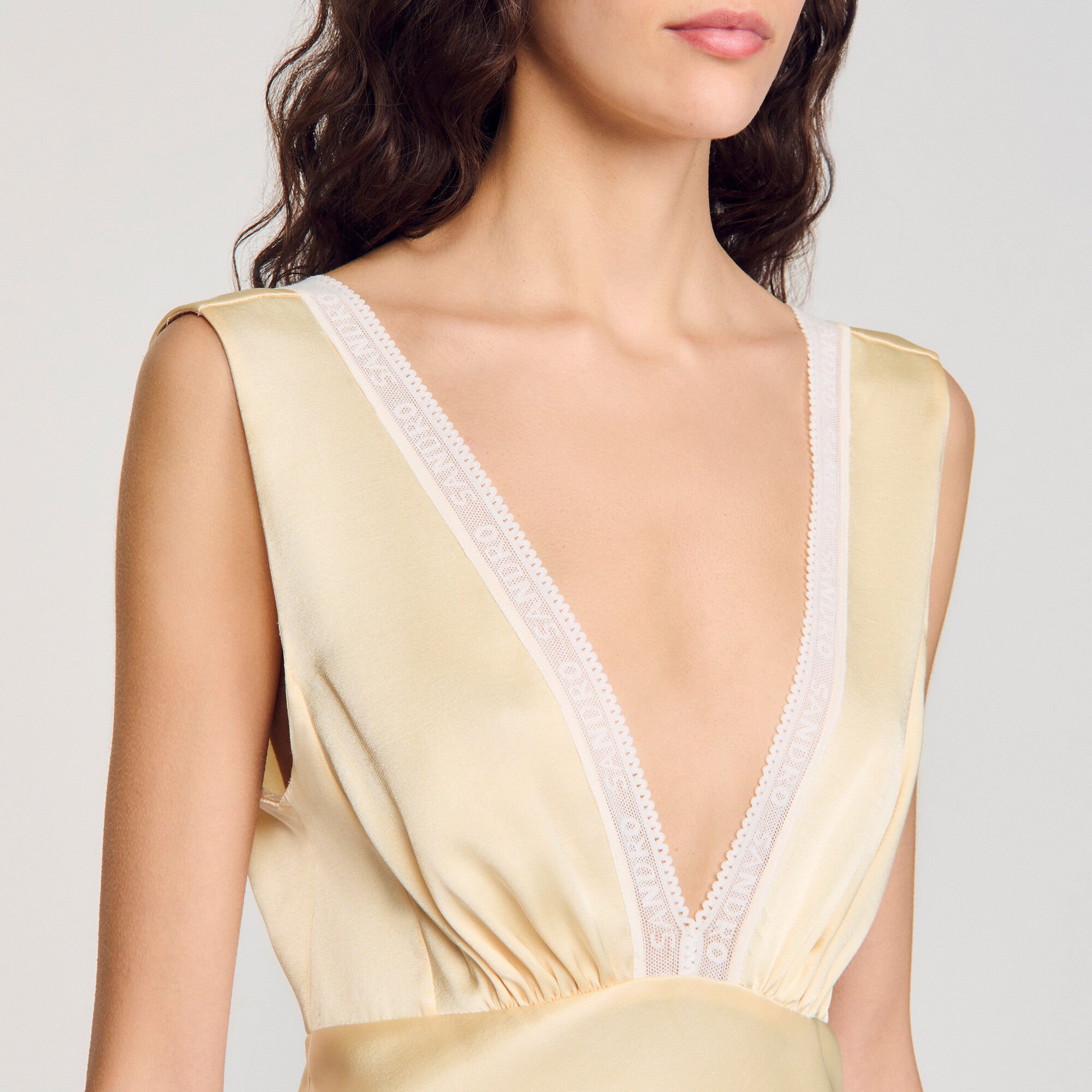 Vestido largo satinado