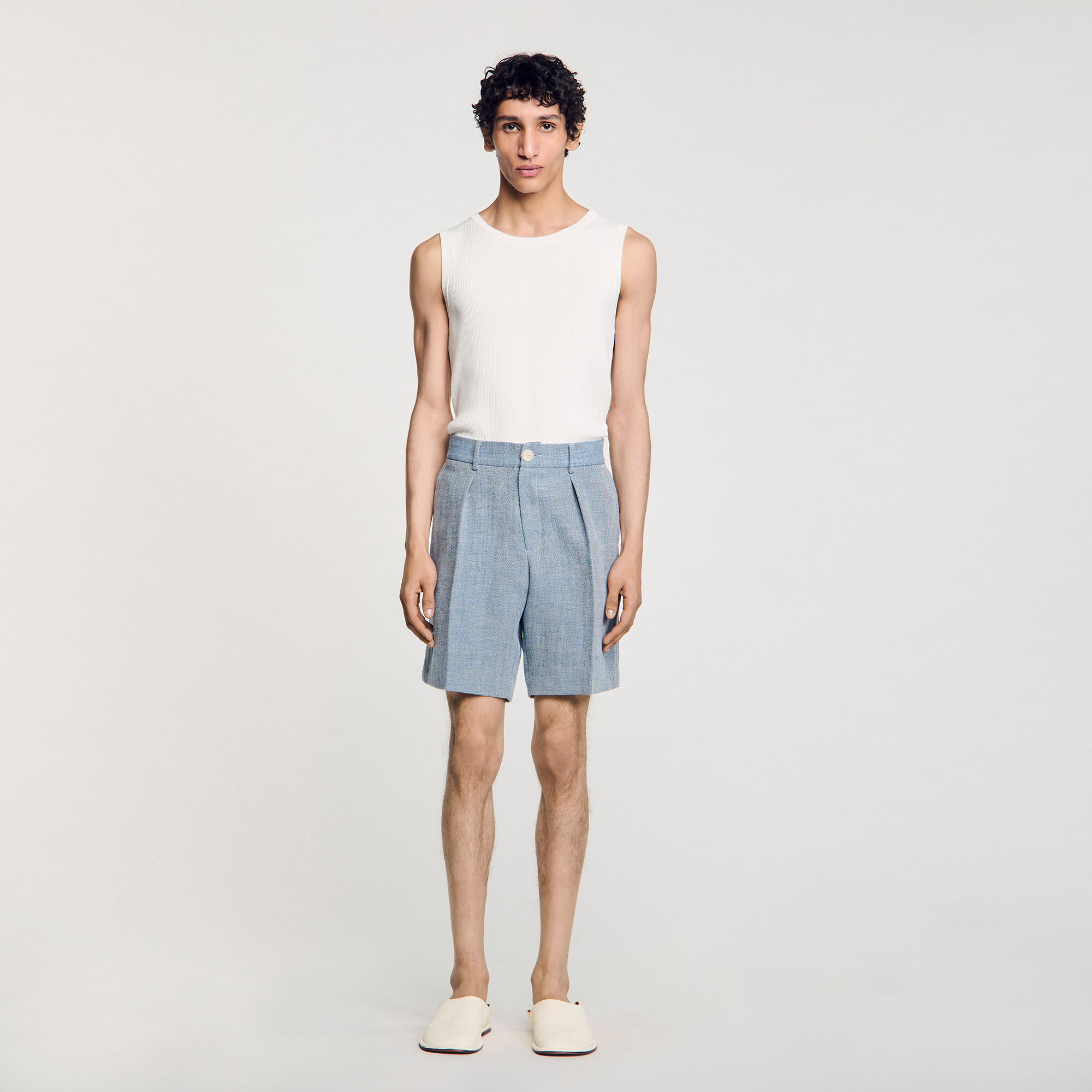 Pantalón corto de pinzas