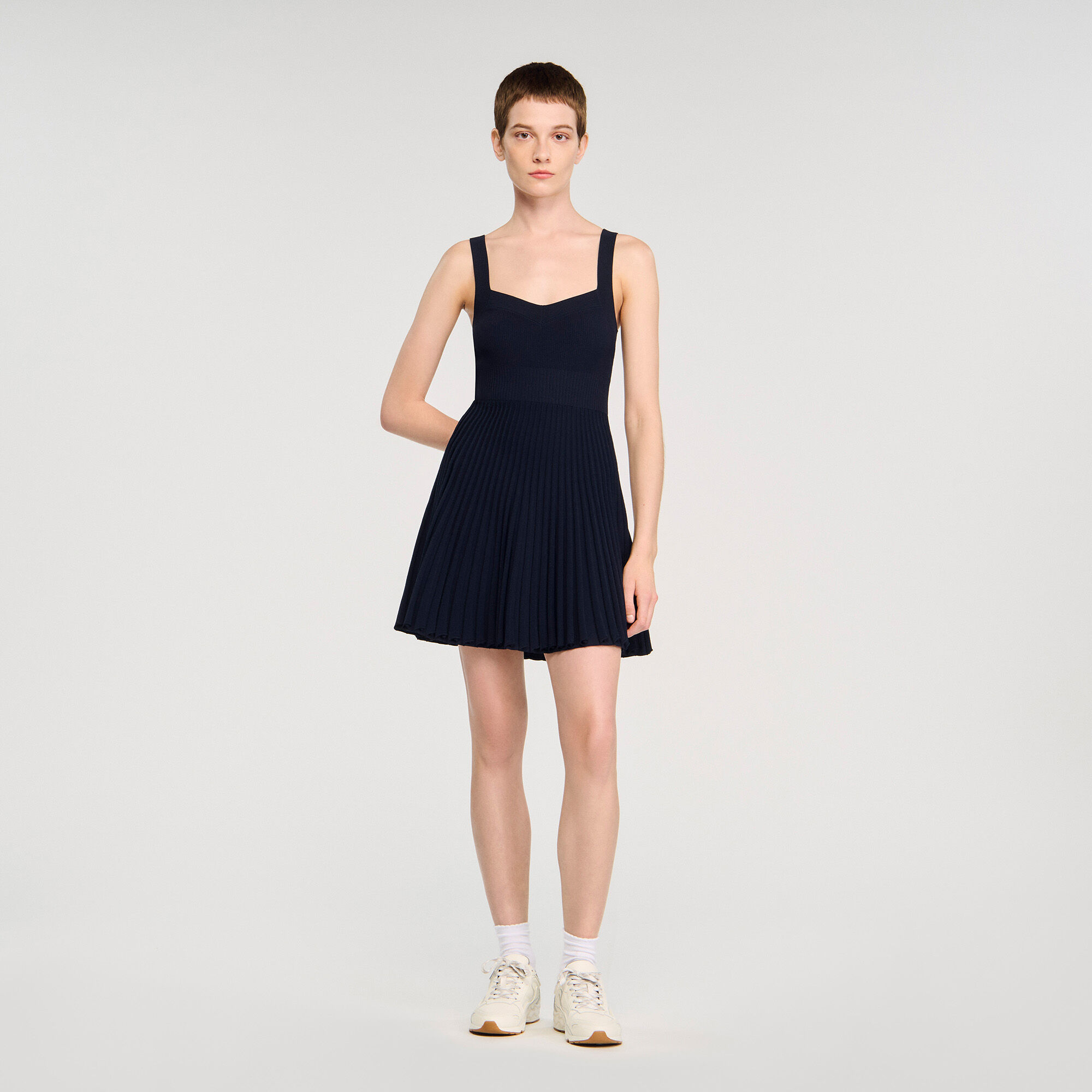 Vestido corto de punto