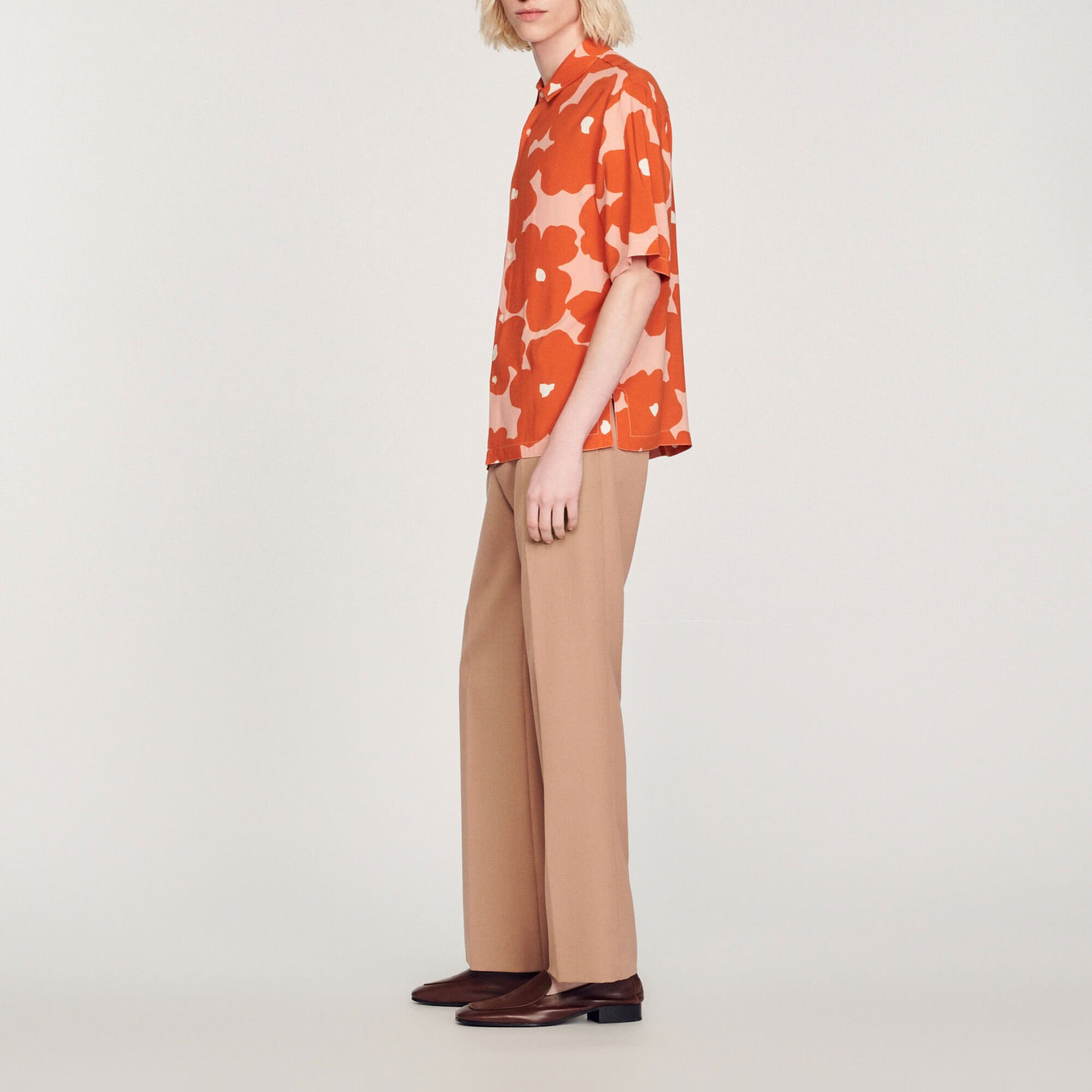 Camisa con estampado floral