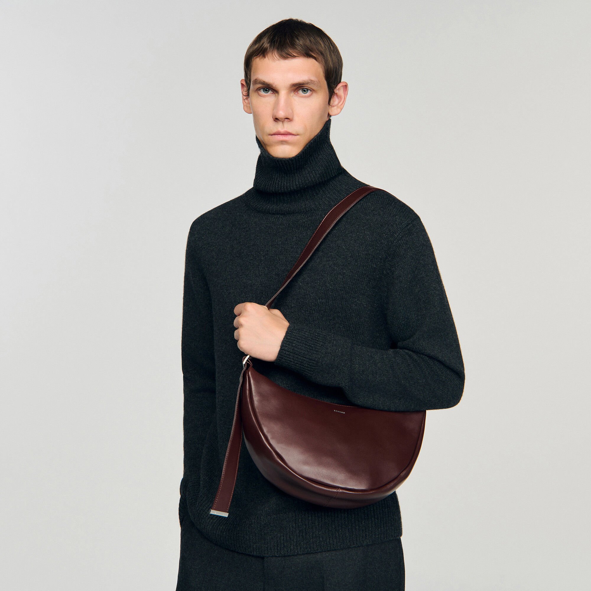 Bolso hobo pequeño de cuero