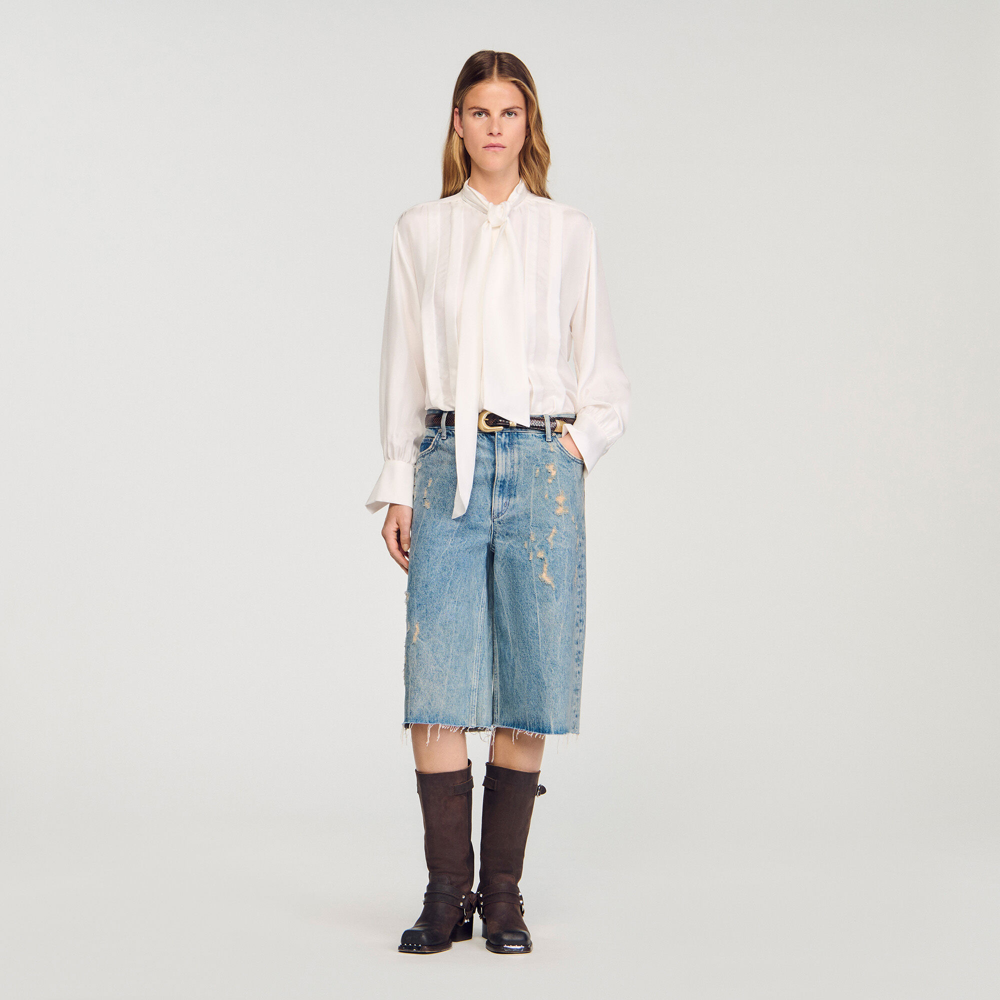 Camisa de seda con lavallière