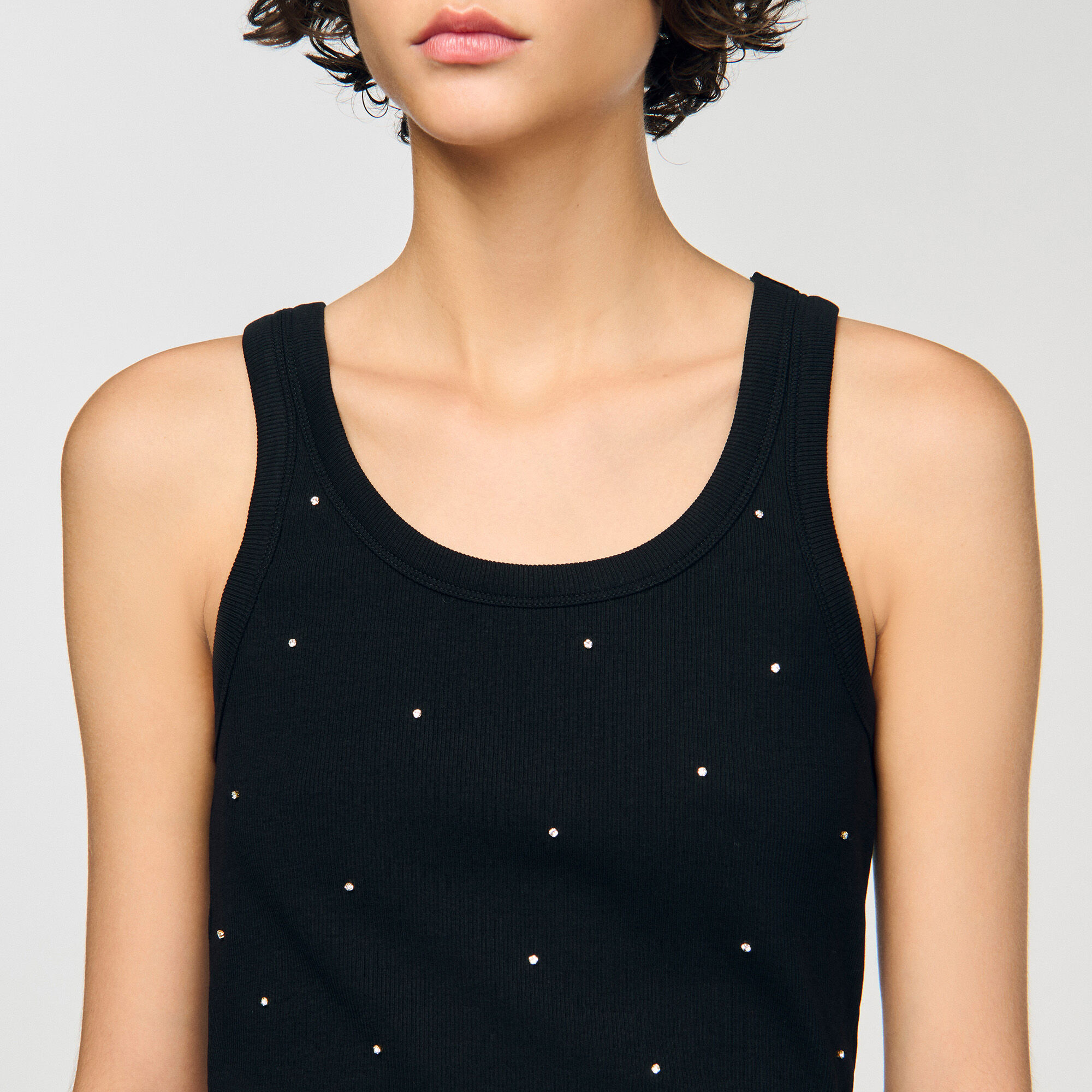 Camiseta de tirantes con strass