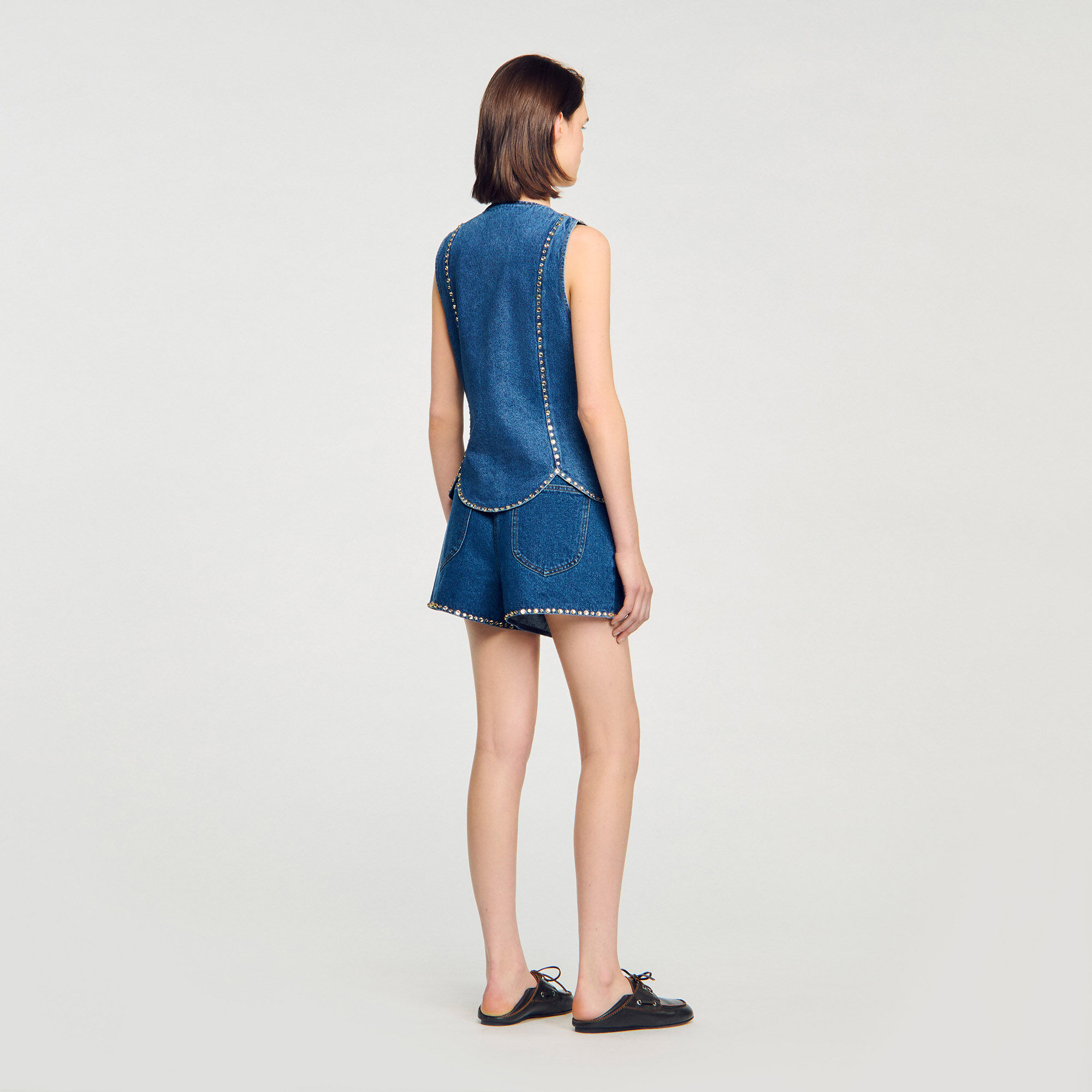 Top de denim con strass
