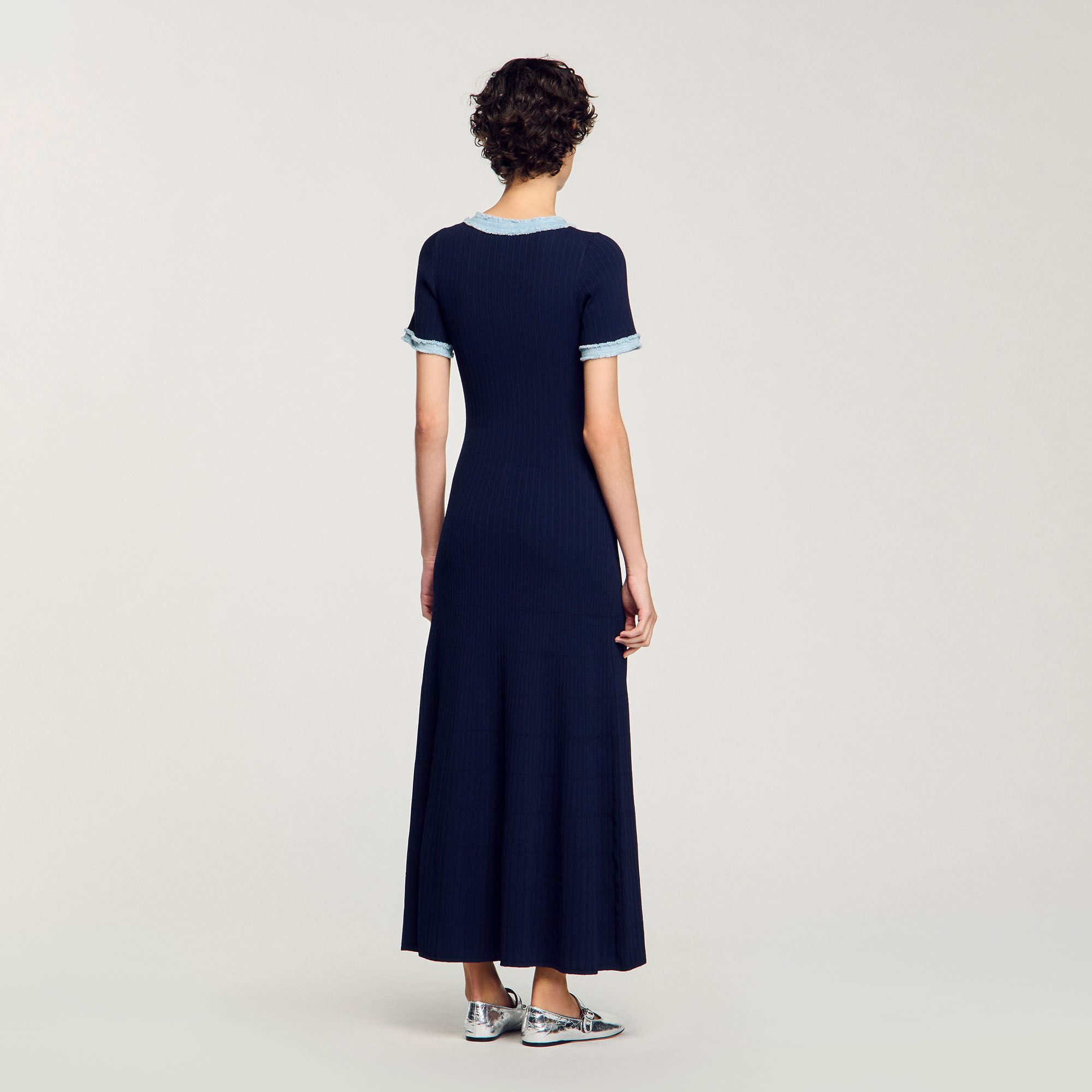 Vestido midi de punto y denim