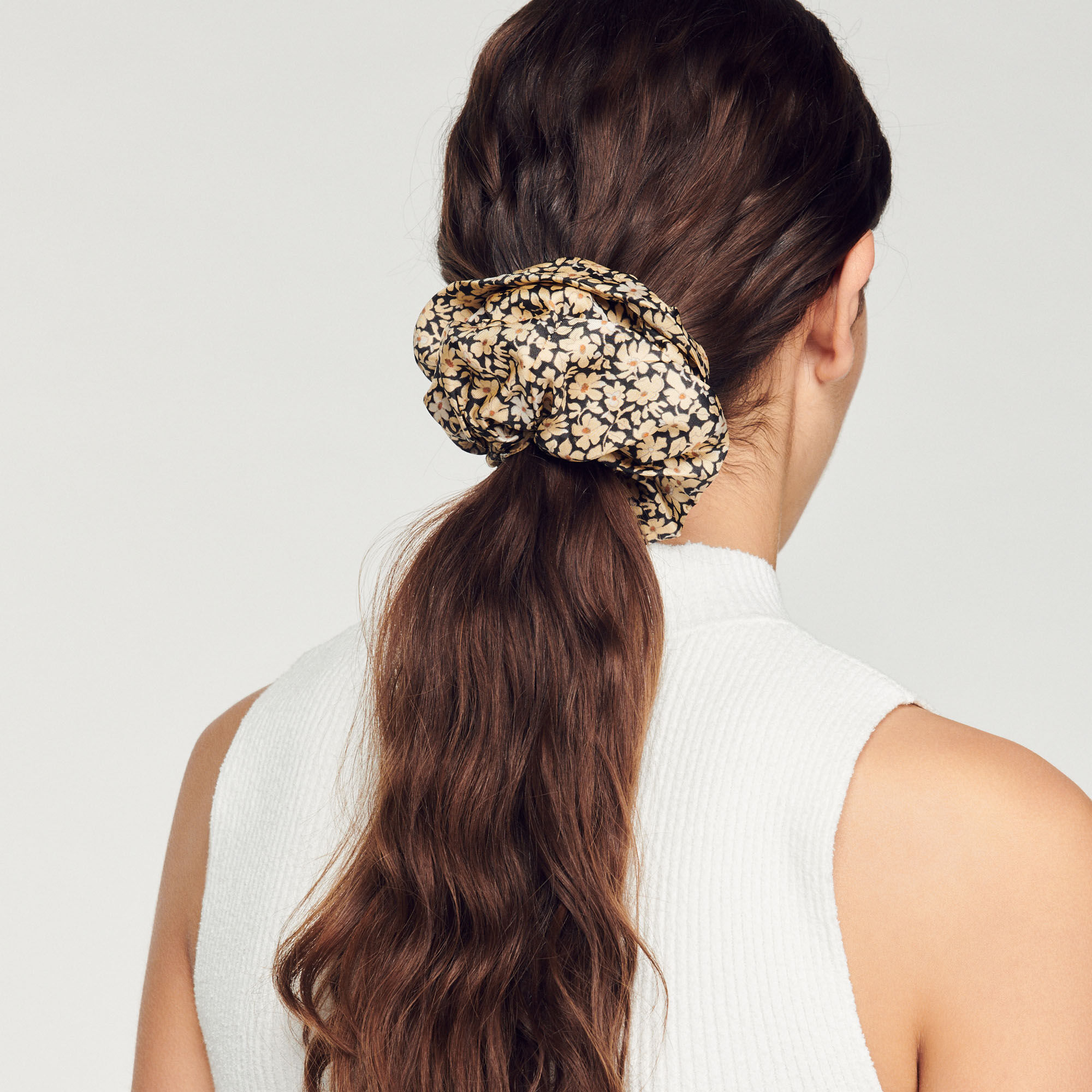 Coletero de seda estampado