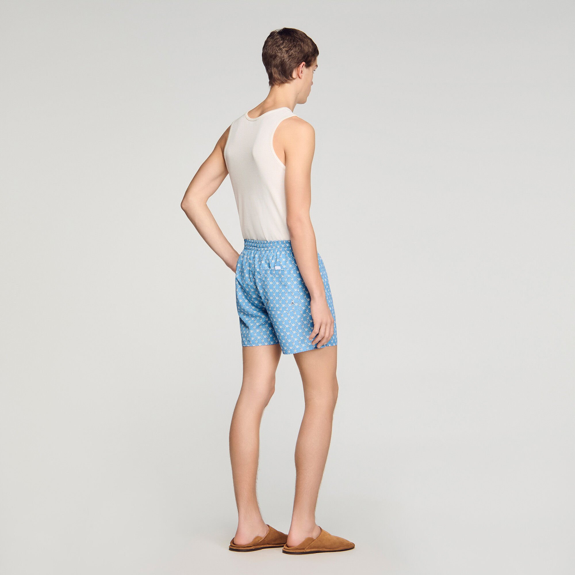 Ba&ntilde;ador con estampado de cadena