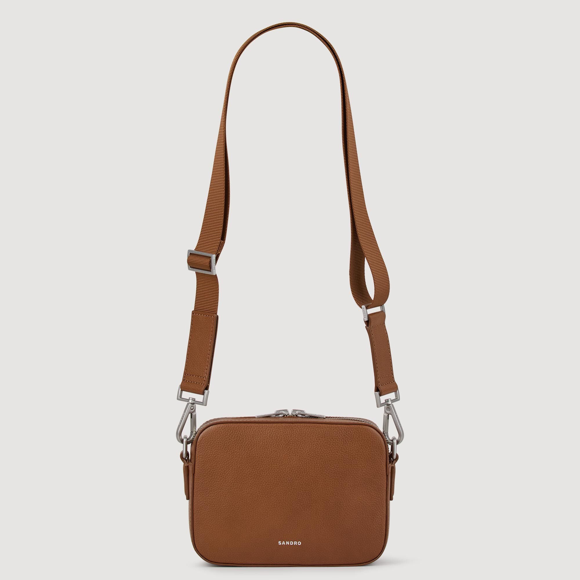 Bolso pequeño de cuero granulado
