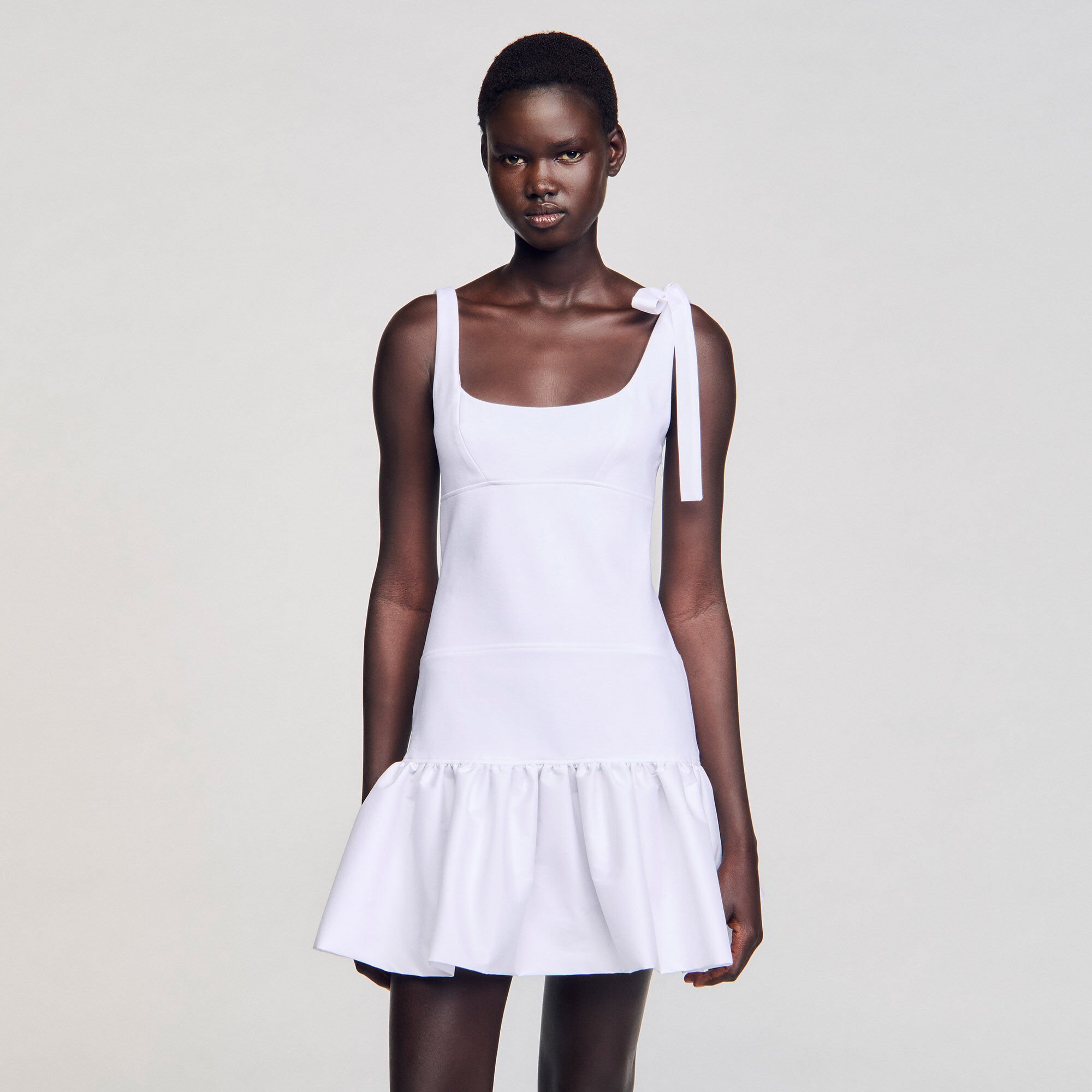 Vestido corto bimaterial