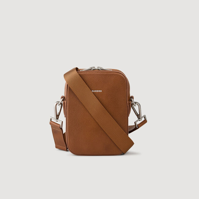 Bolso pequeño de cuero granulado