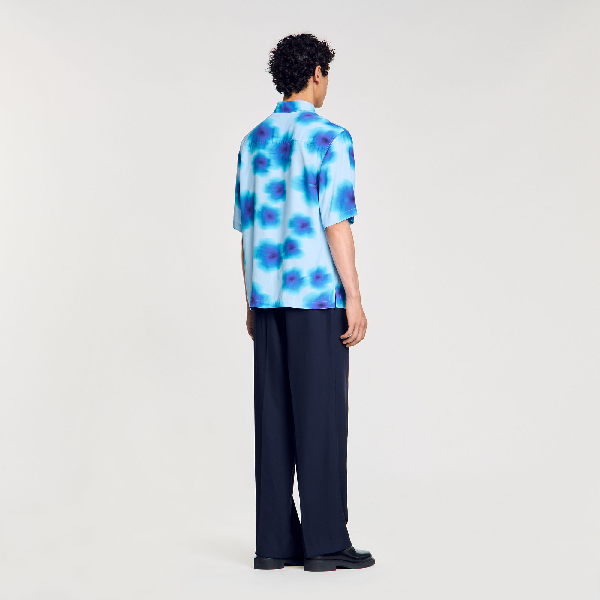 Camisa con estampado floral