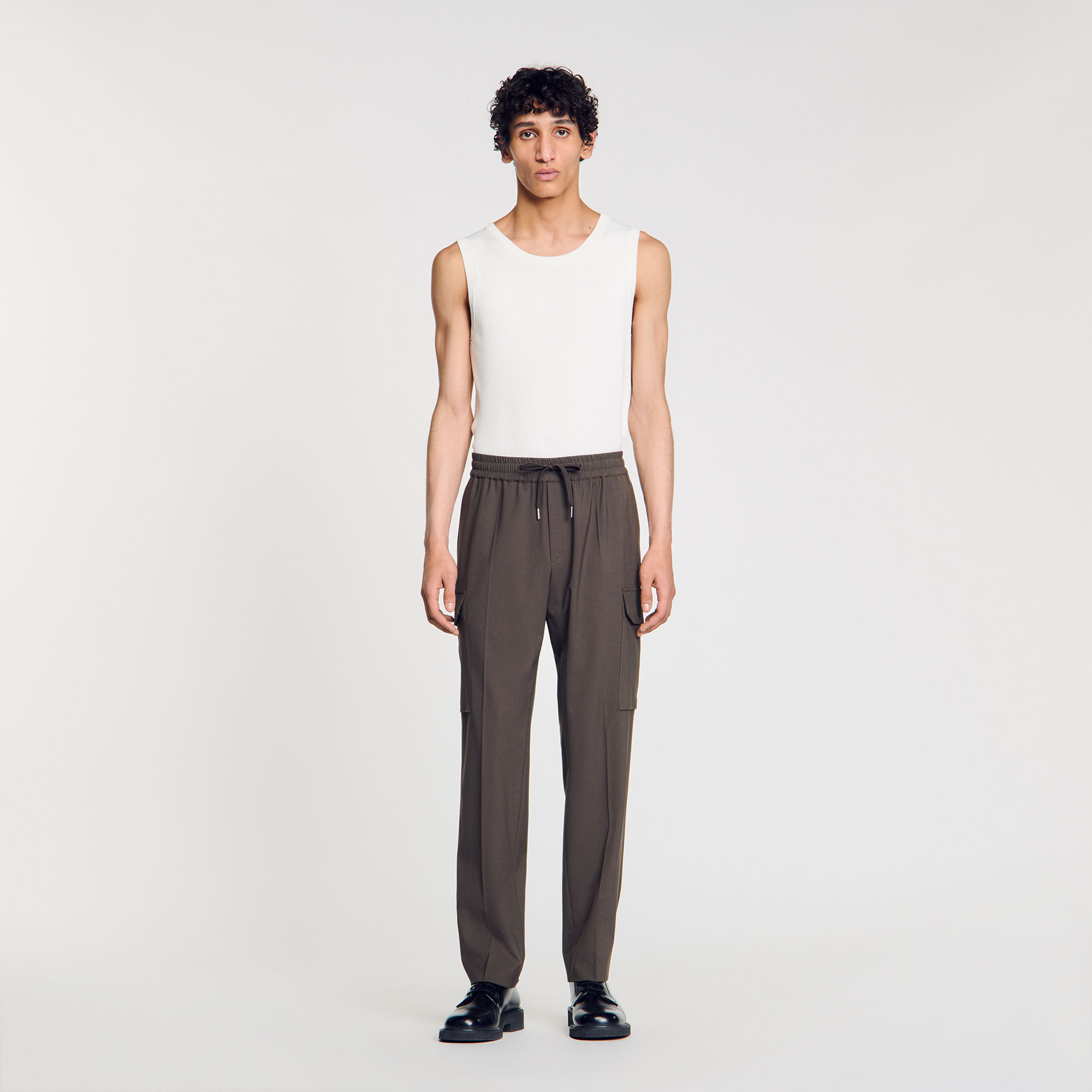 Pantalón cargo elástico