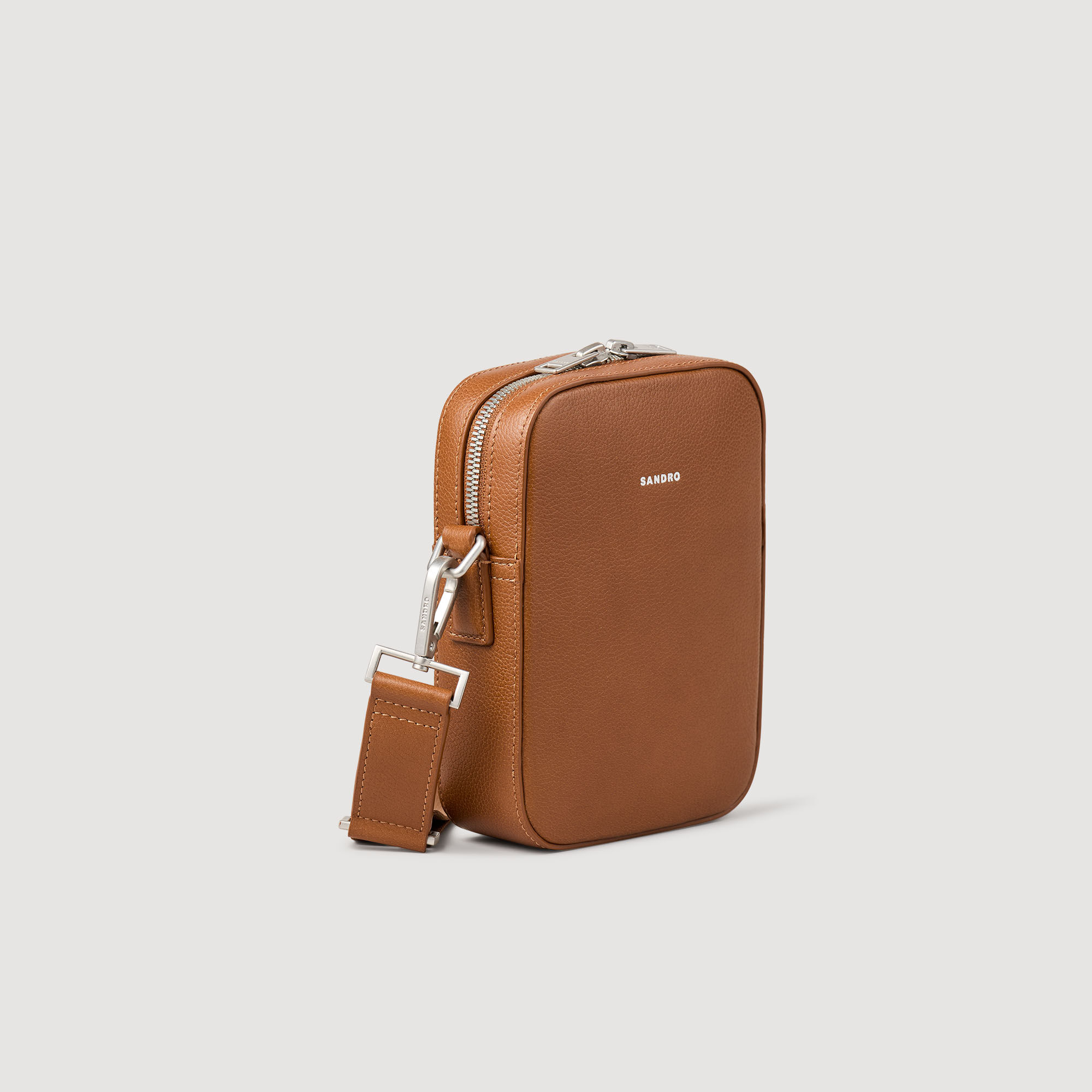 Bolso pequeño de cuero granulado