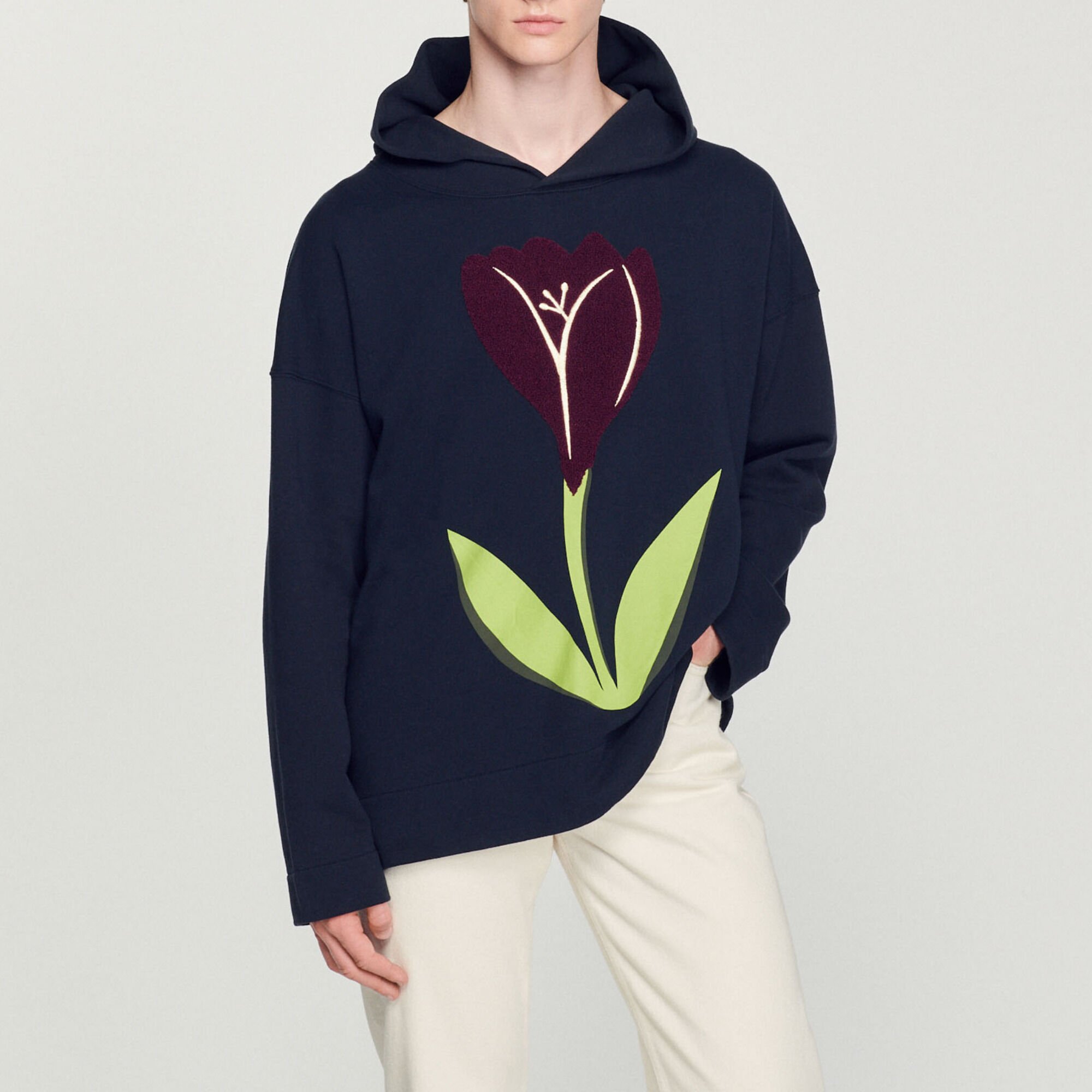 Sudadera con capucha, bordado de tulipán