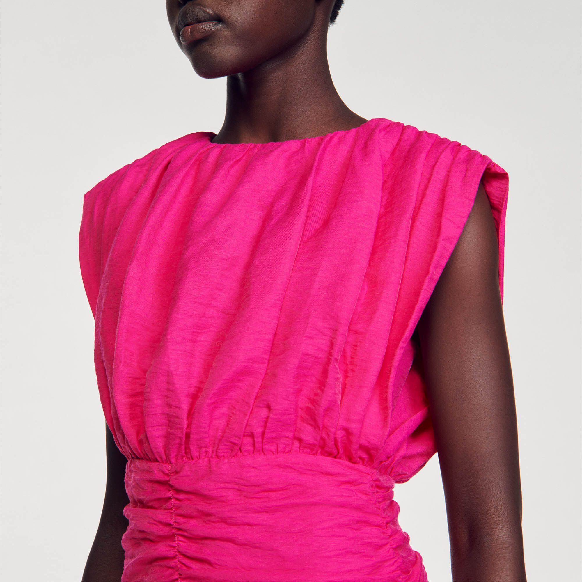 Vestido corto drapeado