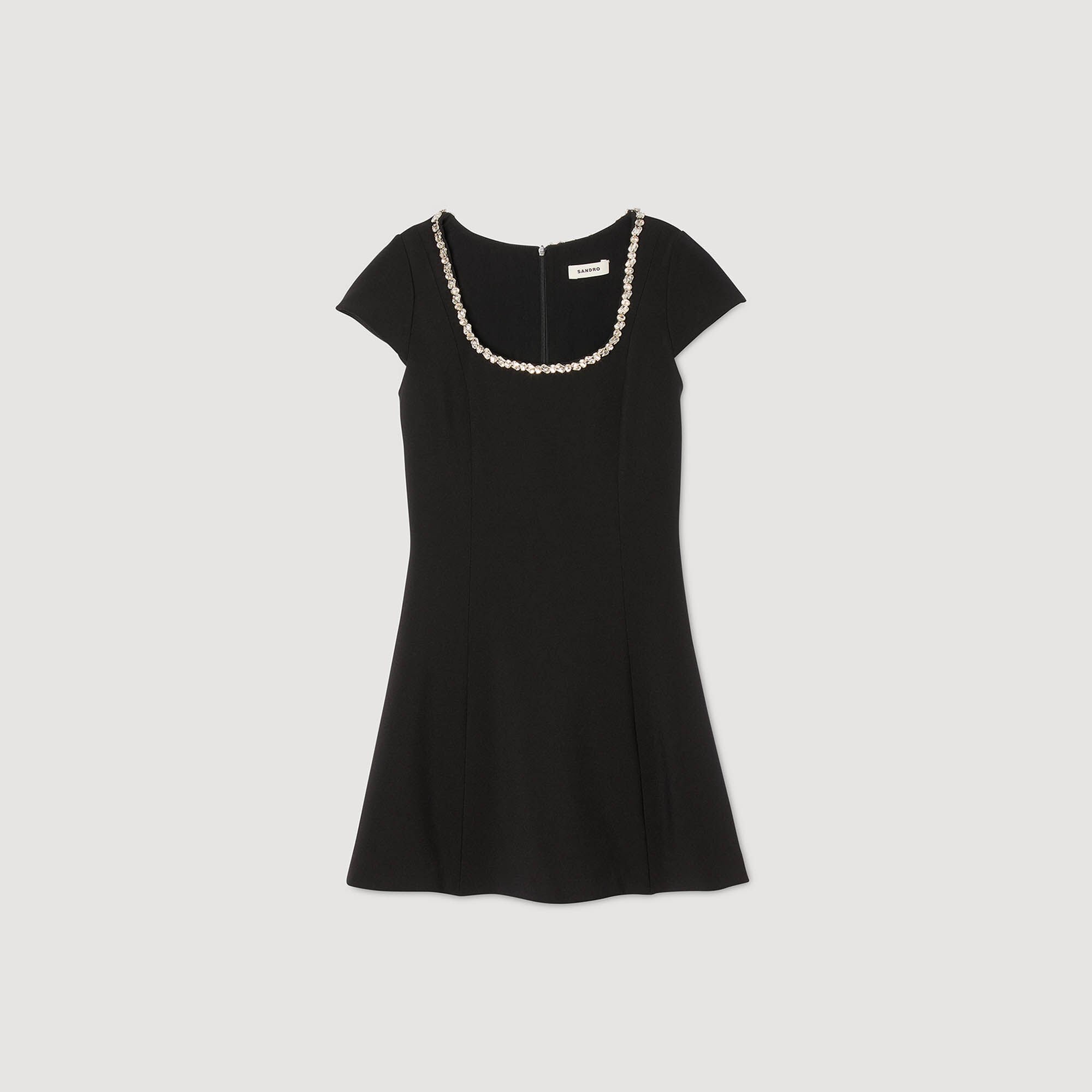 Vestido corto con cuello de strass
