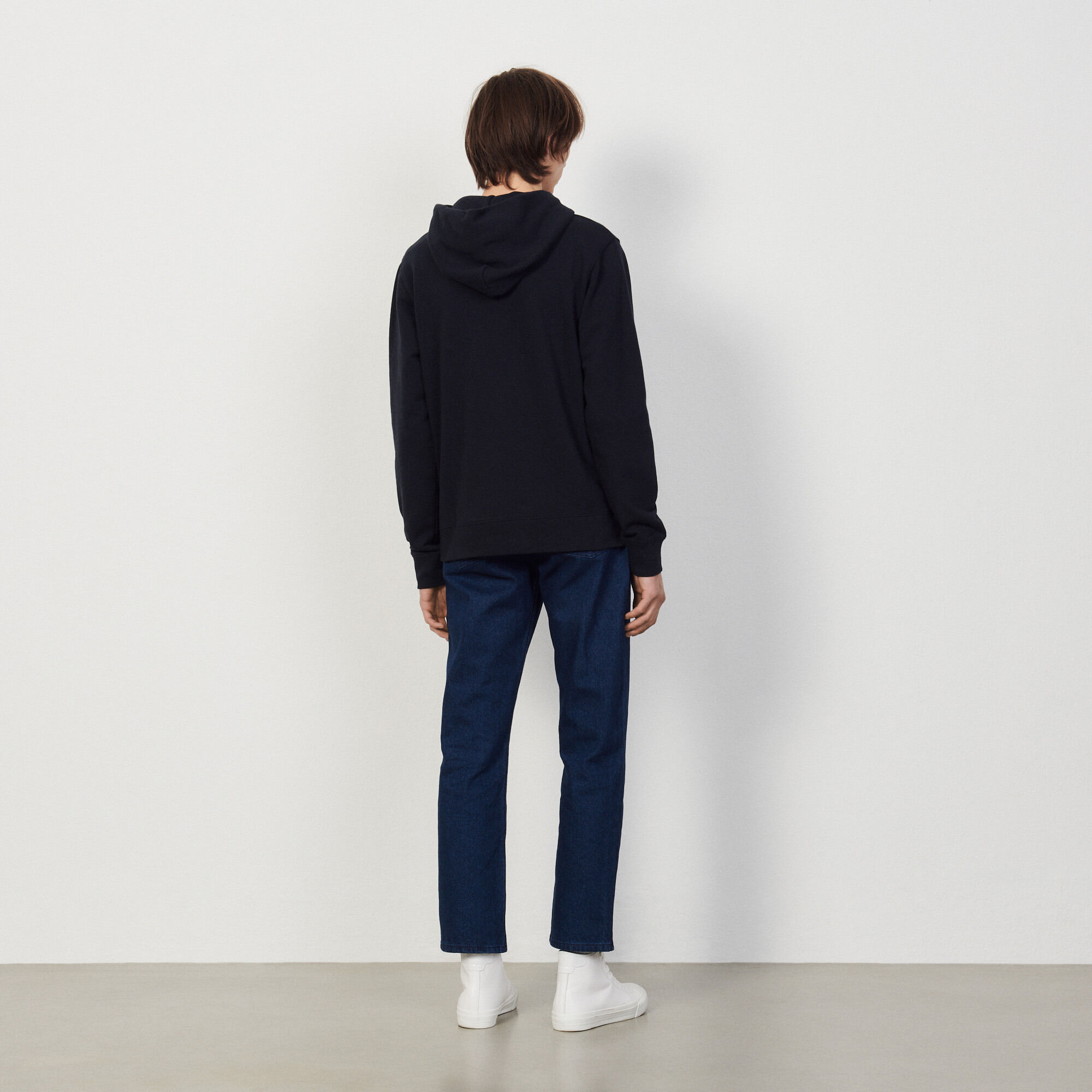 Sudadera con capucha con parche