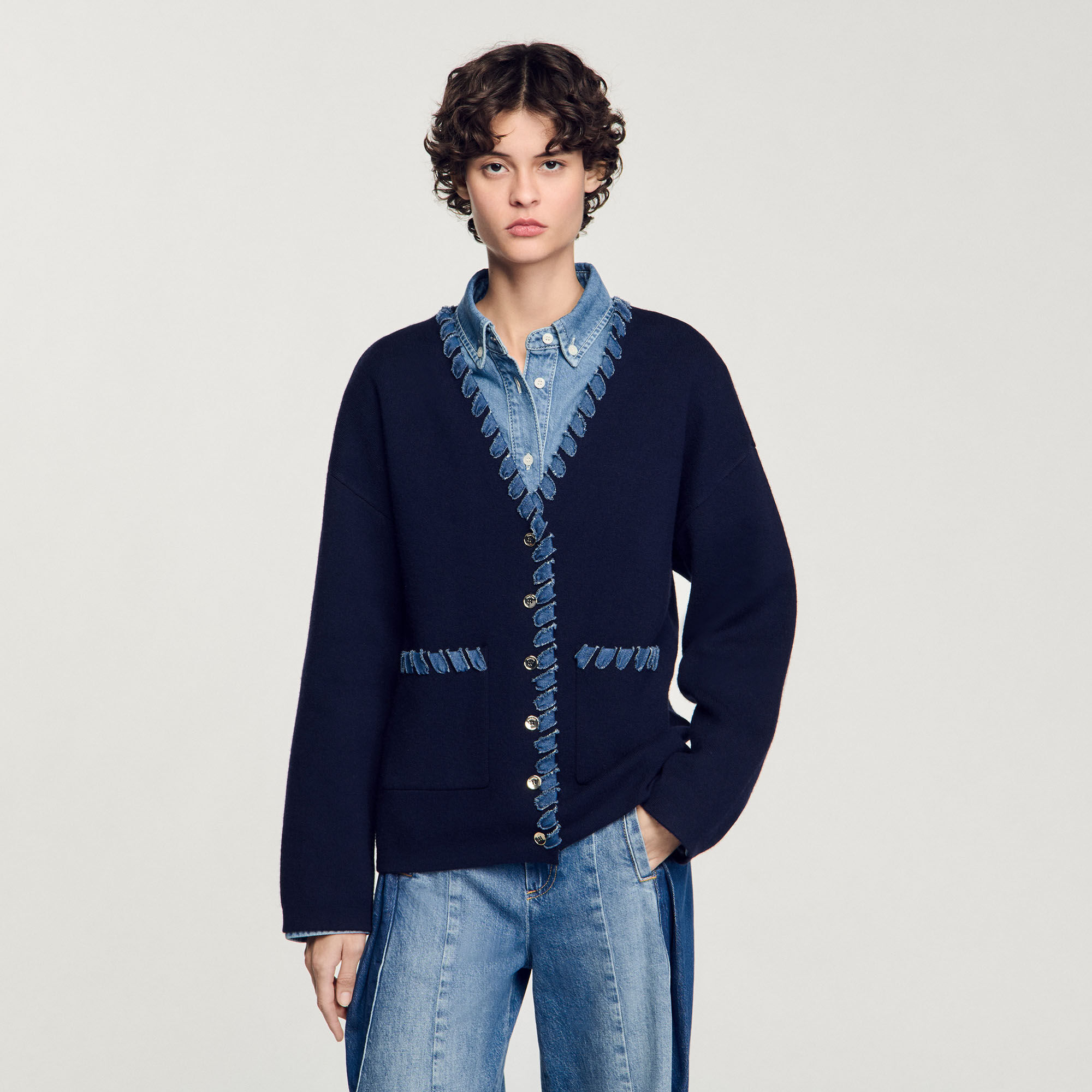 Cárdigan con detalles denim