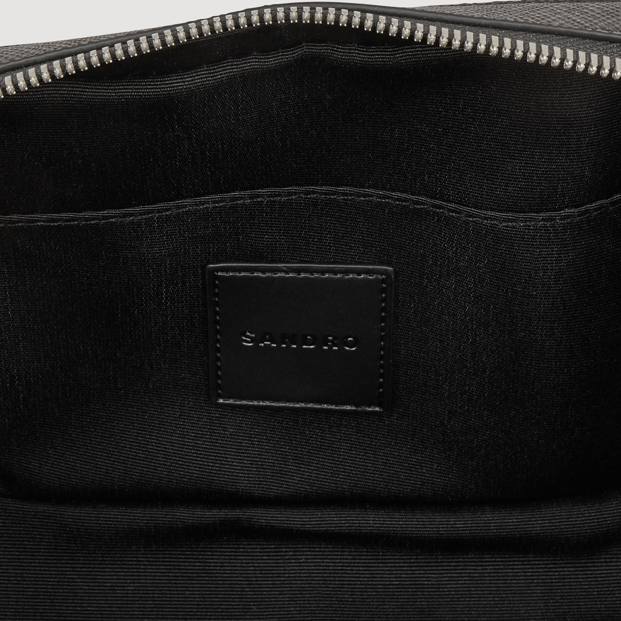 Bolso pequeño de cuero reconstituido