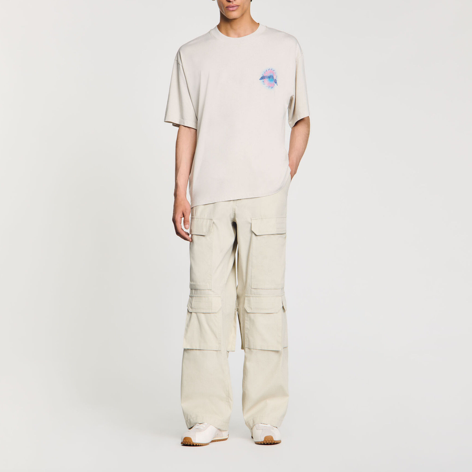 Camiseta con estampado de sol