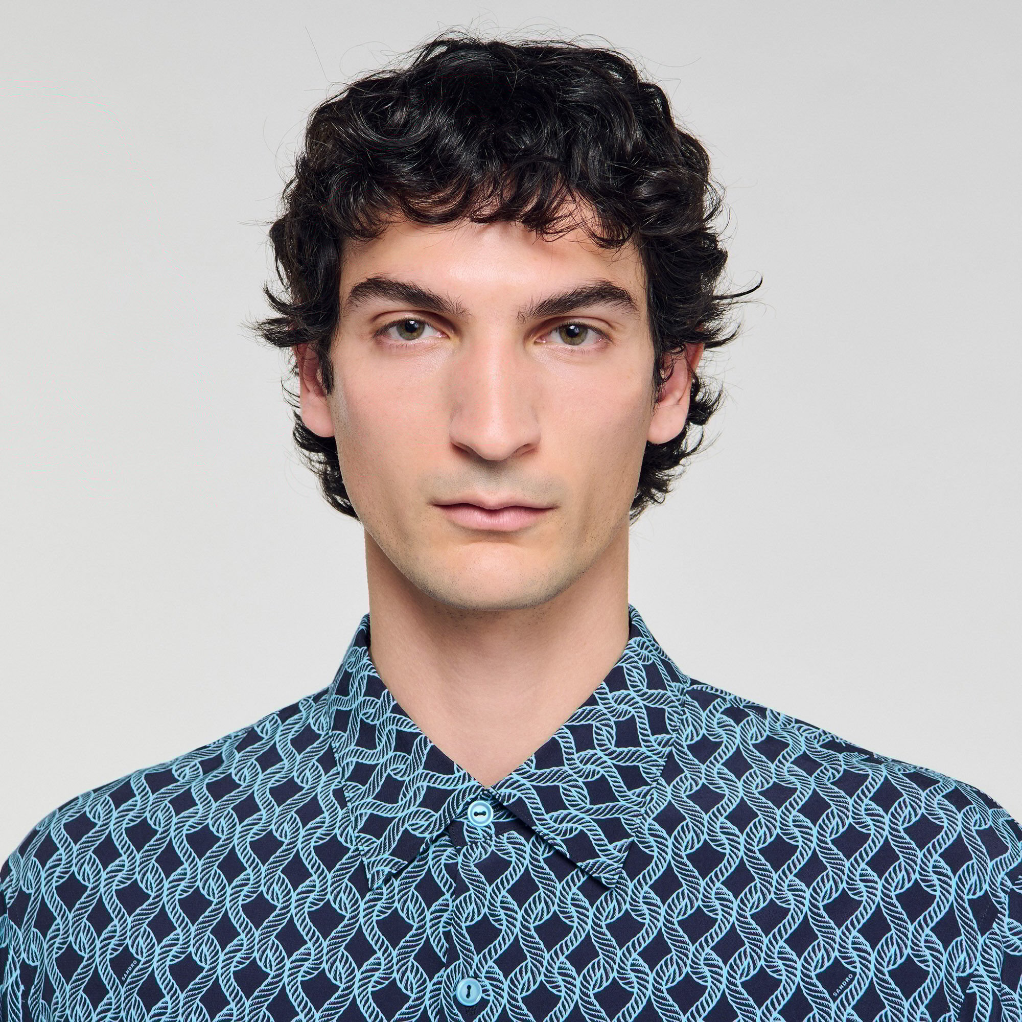 Camisa con estampado de cuerda