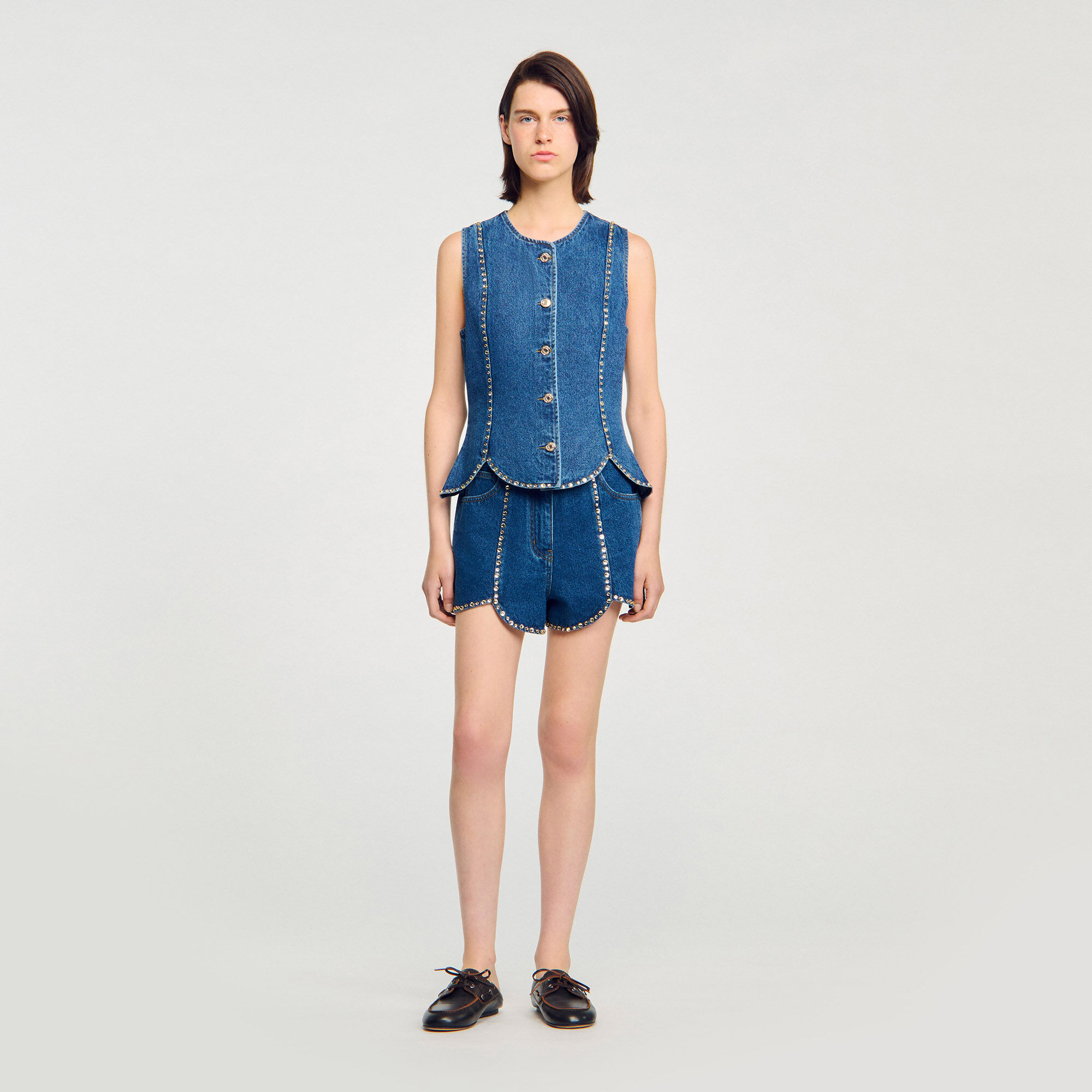 Top de denim con strass