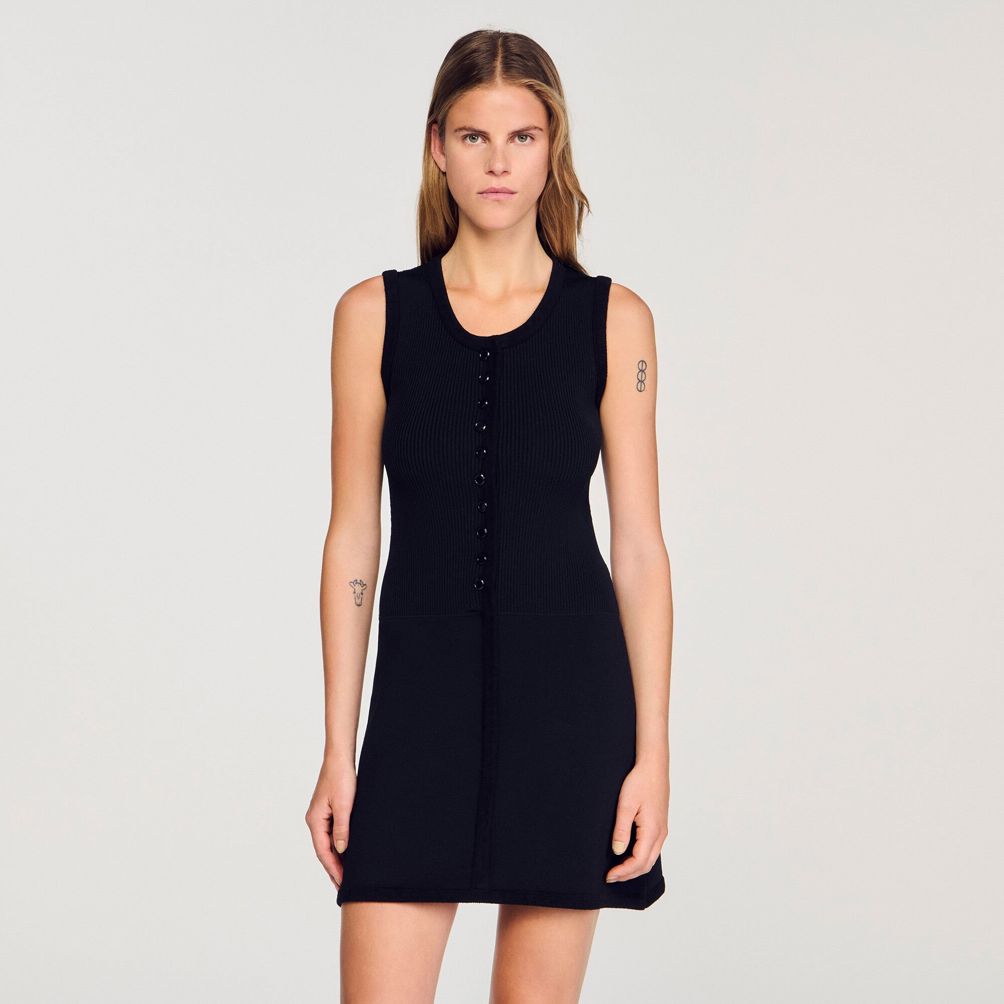 Vestido corto de punto canalé