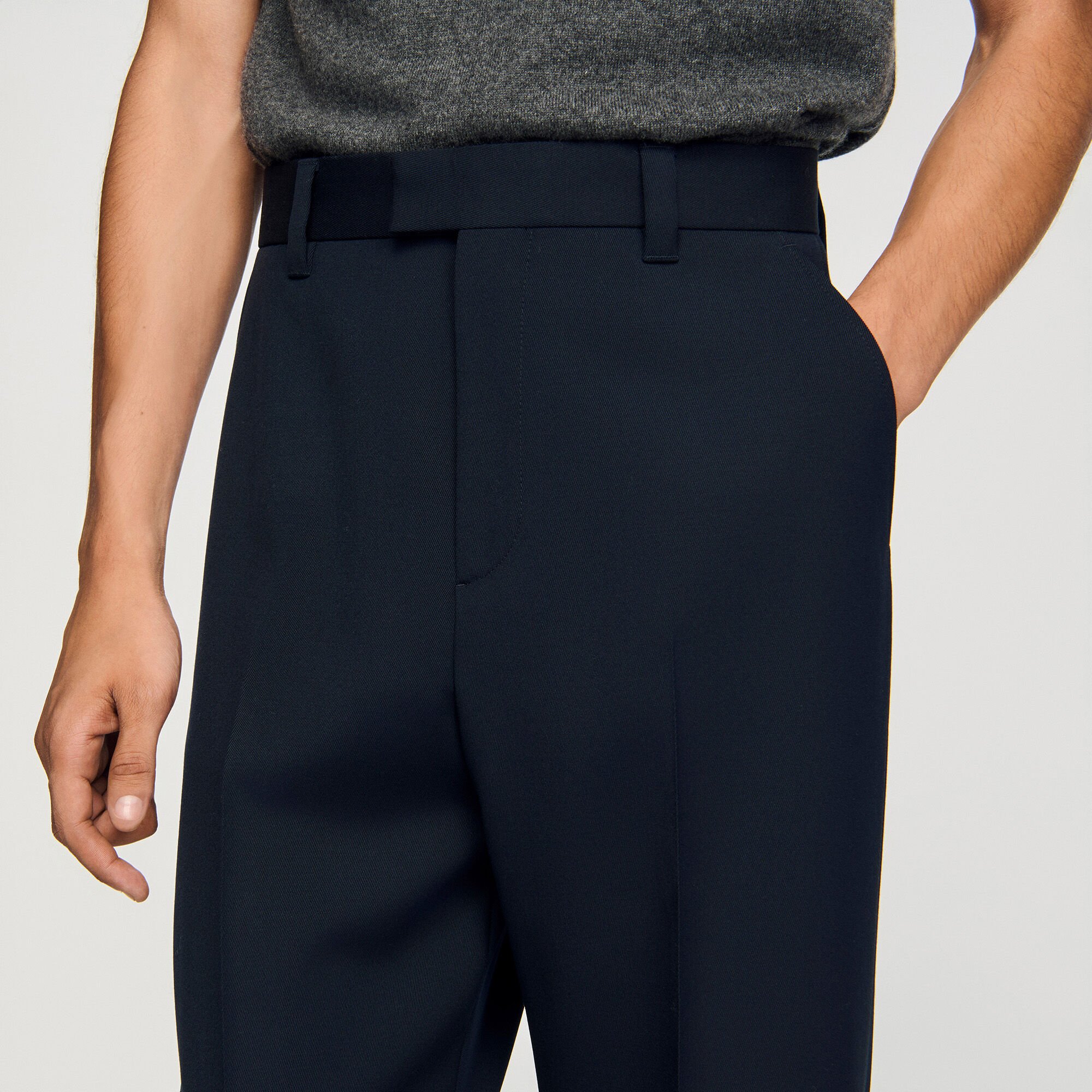 Pantalón ancho