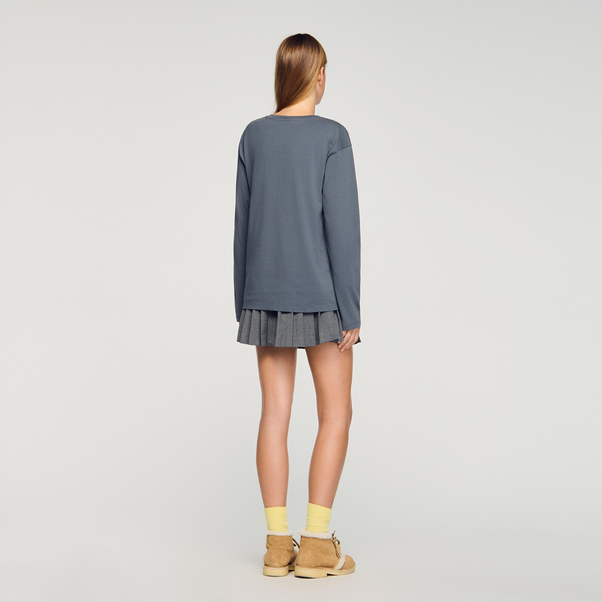 Camiseta con bordado