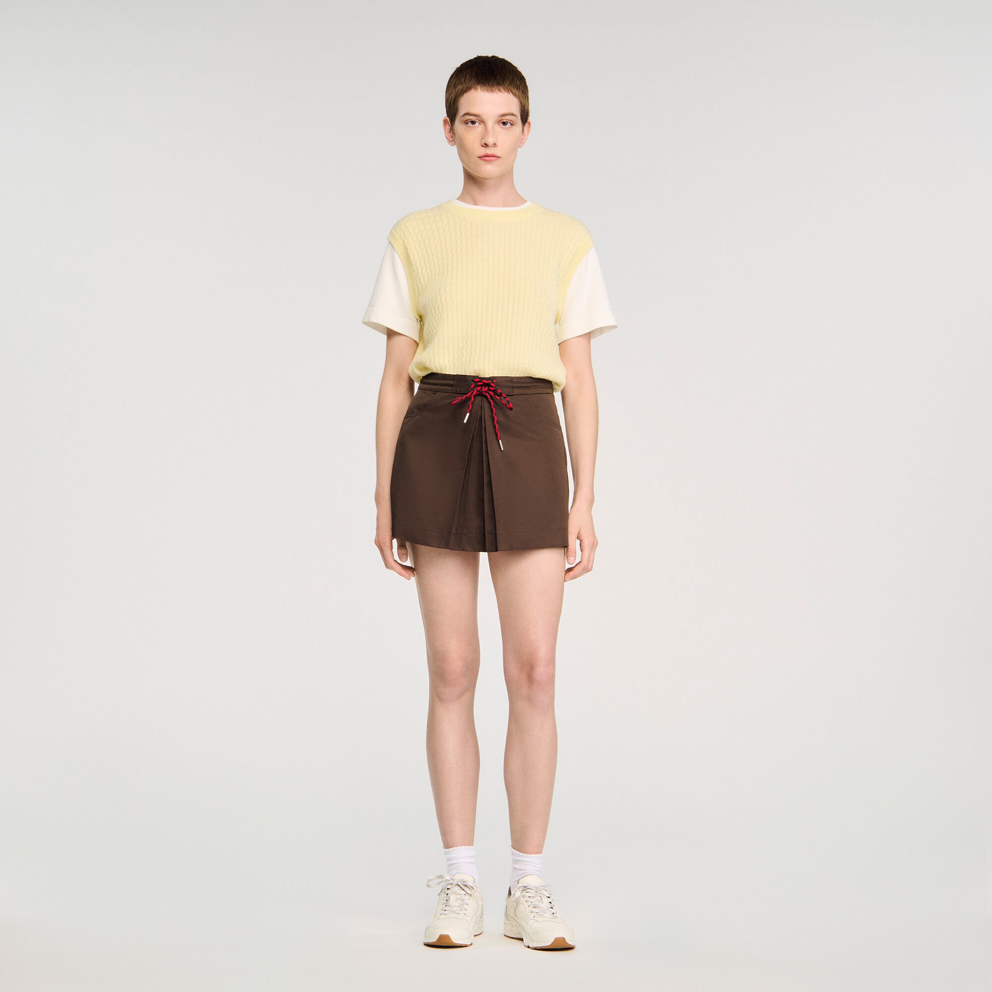 Falda pantalón con pliegue