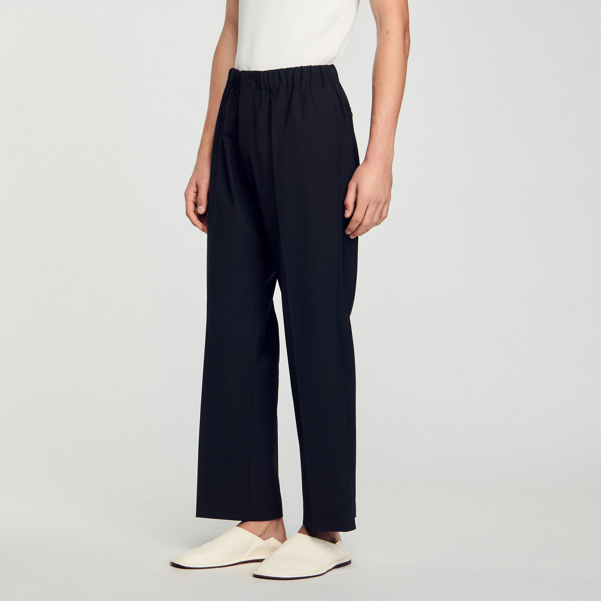 Pantalón ancho