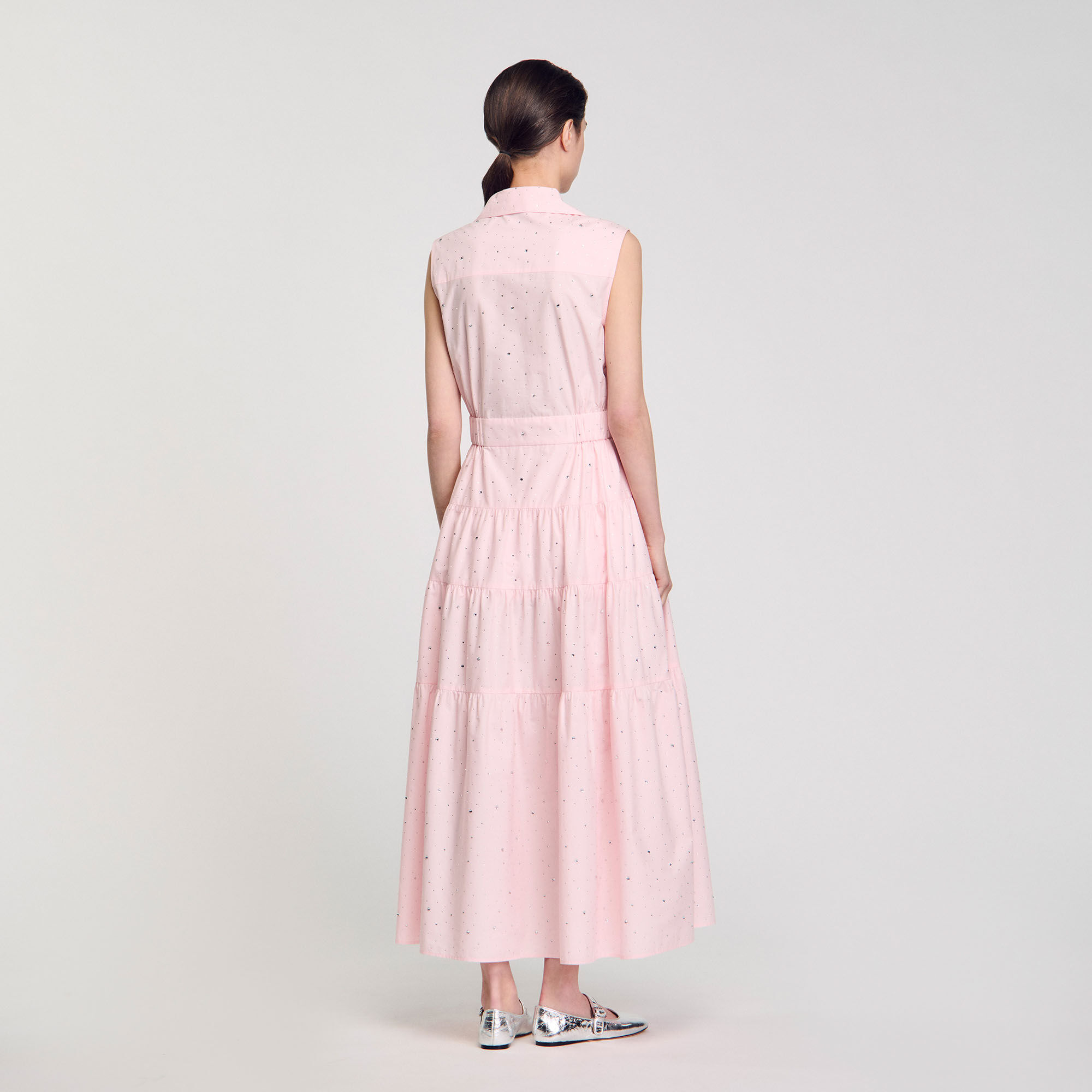 Vestido largo anudado con strass